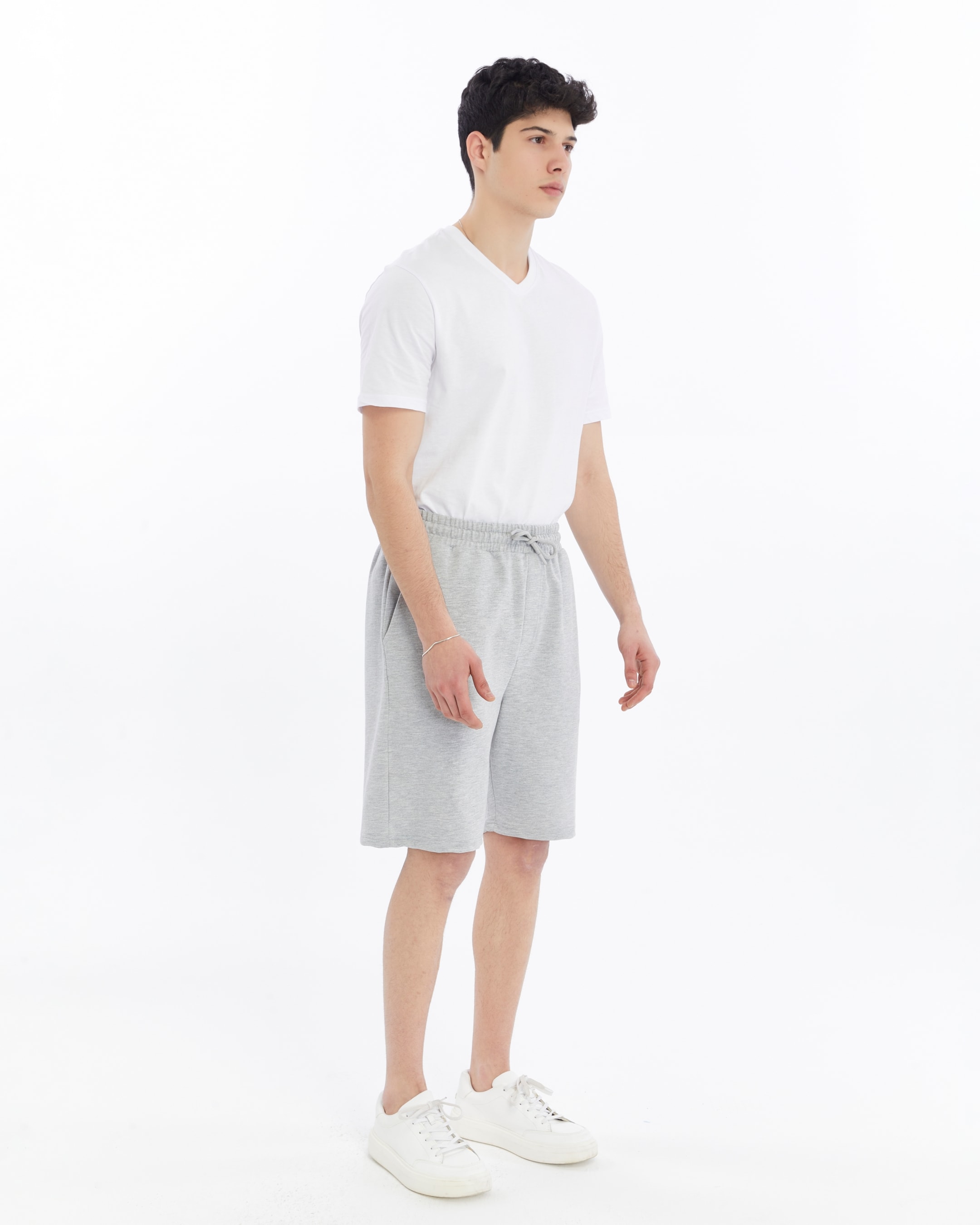 Erkek V Yaka Kısa Kollu Regular Fit Basic Tişört - Beyaz