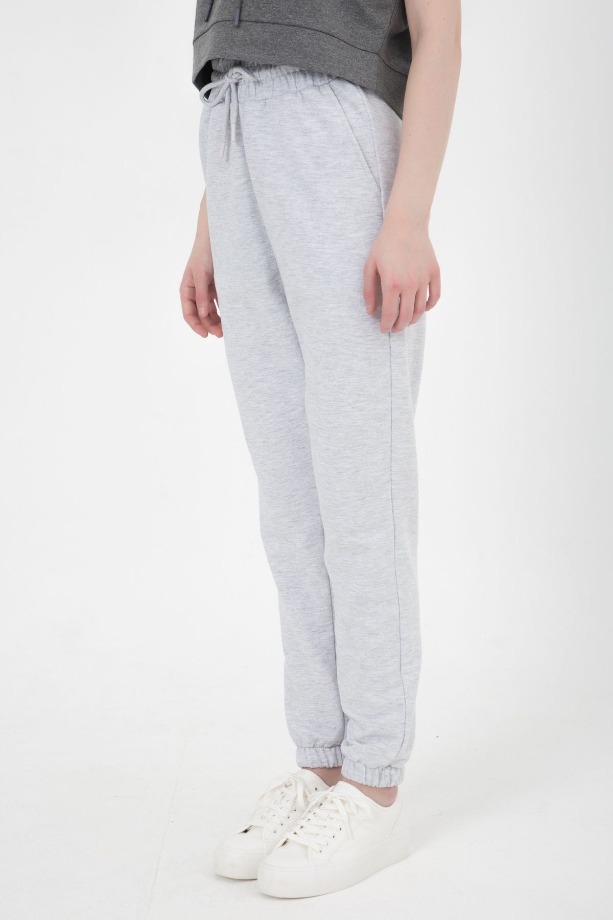 Kadın Lastikli Paça Cepli Regular Fit Jogger Eşofman Altı