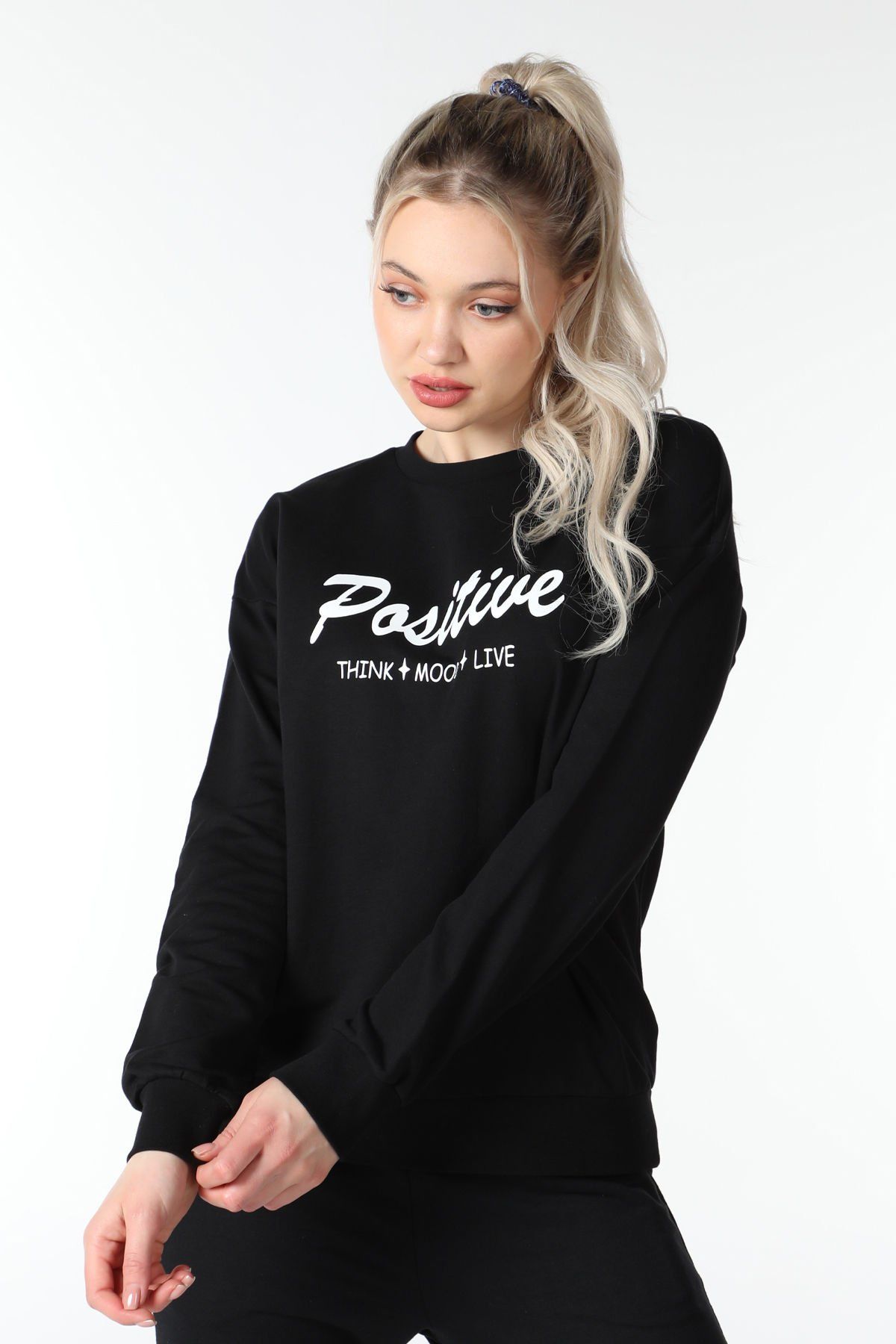 Kadın Bisiklet Yaka Regular Fit Baskılı Sweatshirt - Siyah