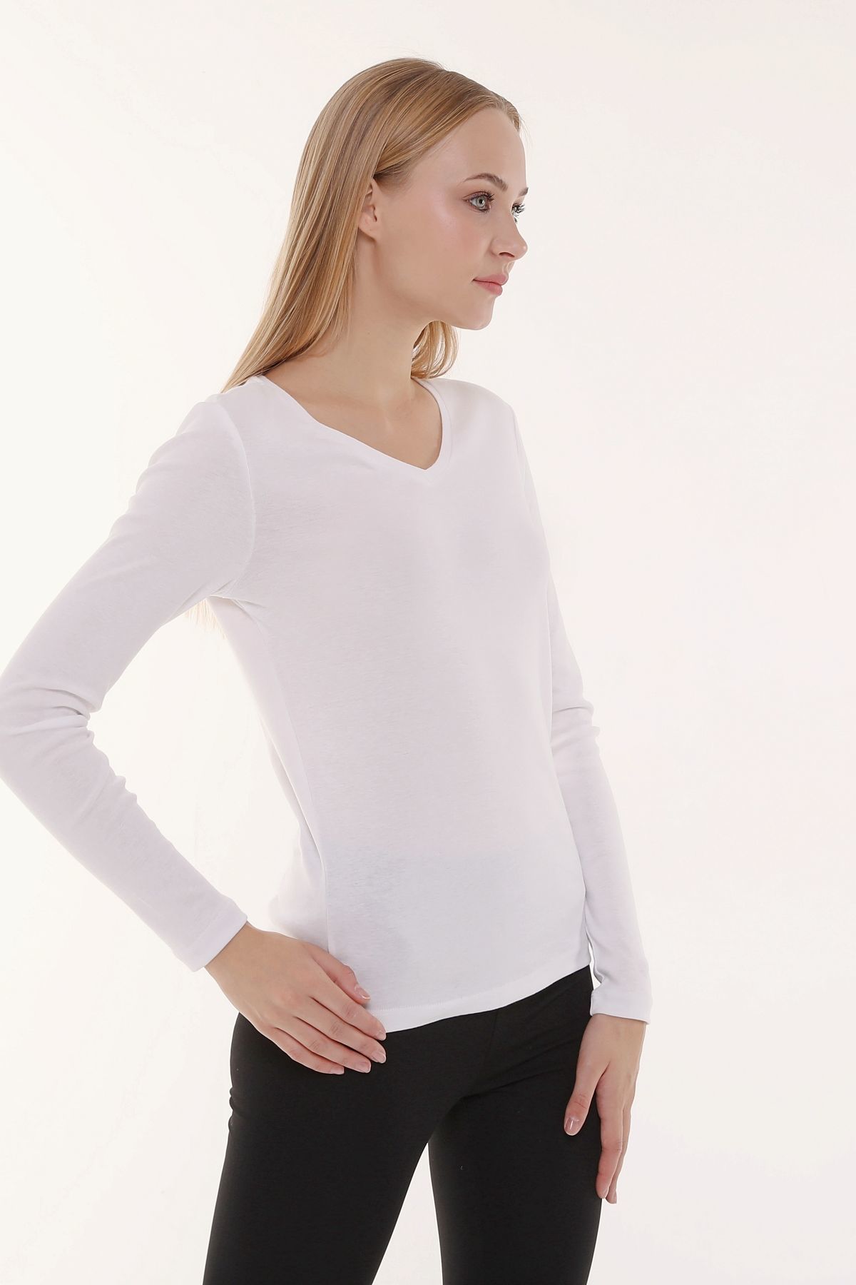 Kadın V Yaka Uzun Kollu Regular Fit Basic Tişört - Beyaz