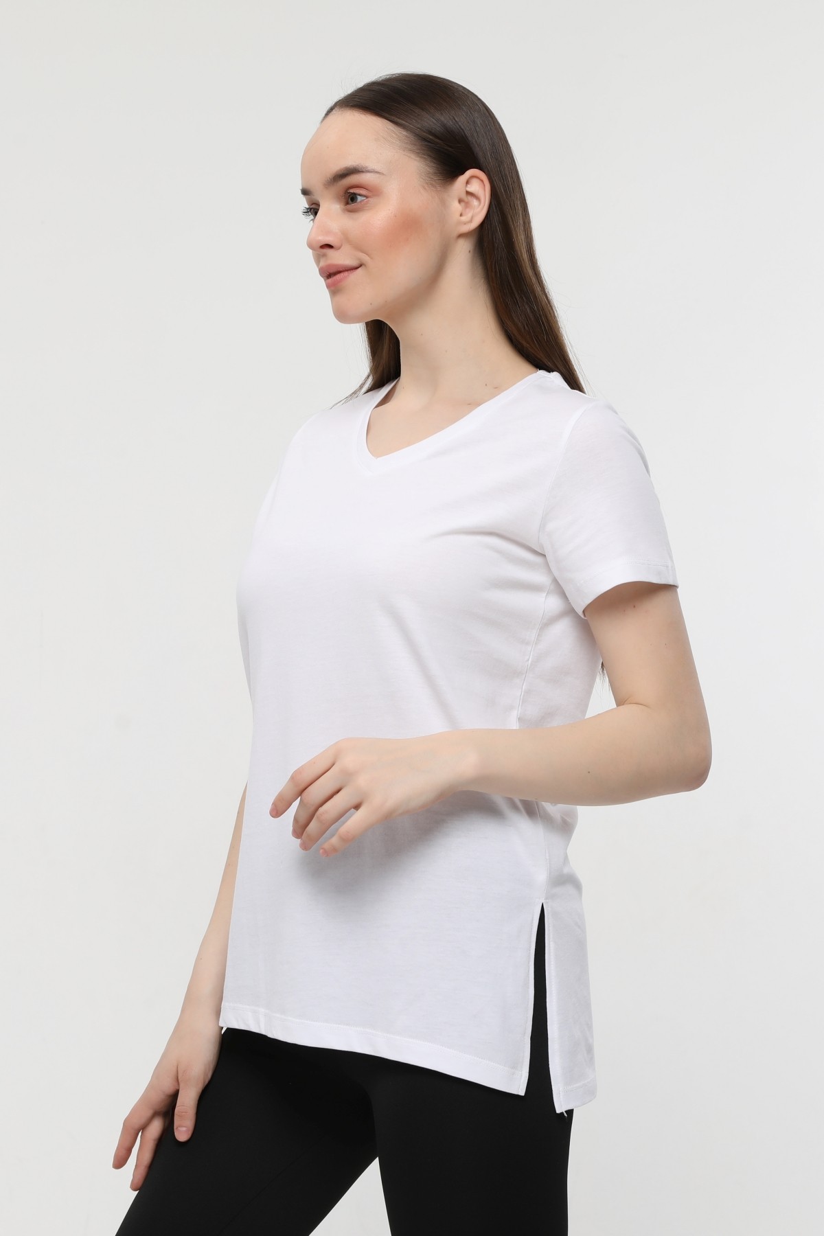 Kadın 3'lü Basic Regular Fit V Yaka Arkası Uzun Tişört Seti - BEYAZ