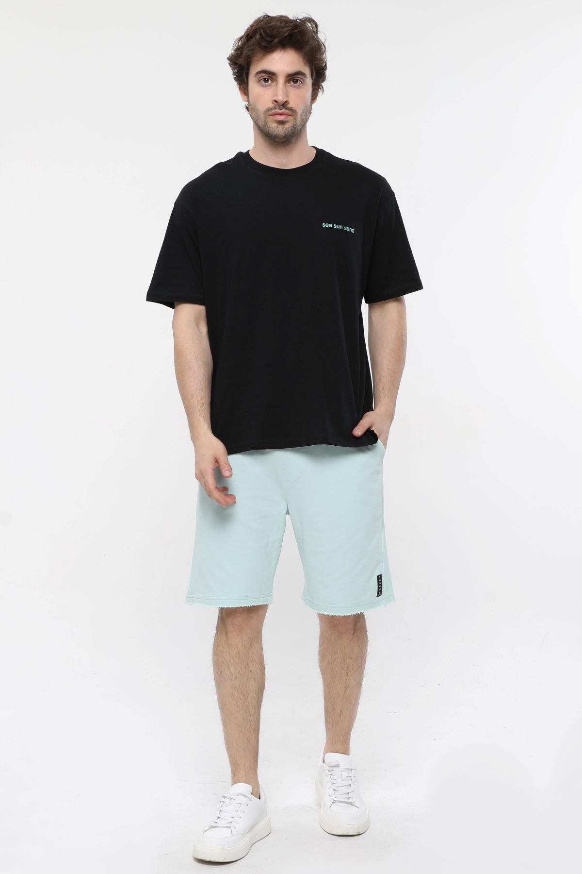 Erkek Bisiklet Yaka Kısa Kollu Oversize Fit Baskılı Tişört - Robin - Siyah