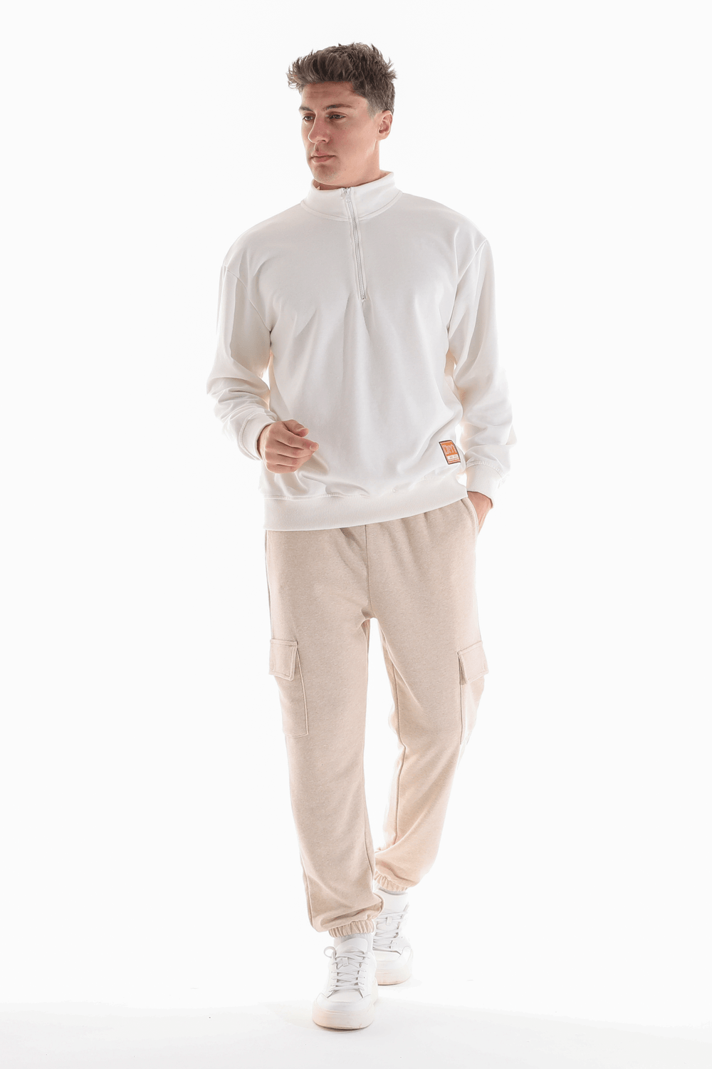 Erkek Dik Yaka Etiket Detaylı Regular Fit Sweatshirt - EKRU