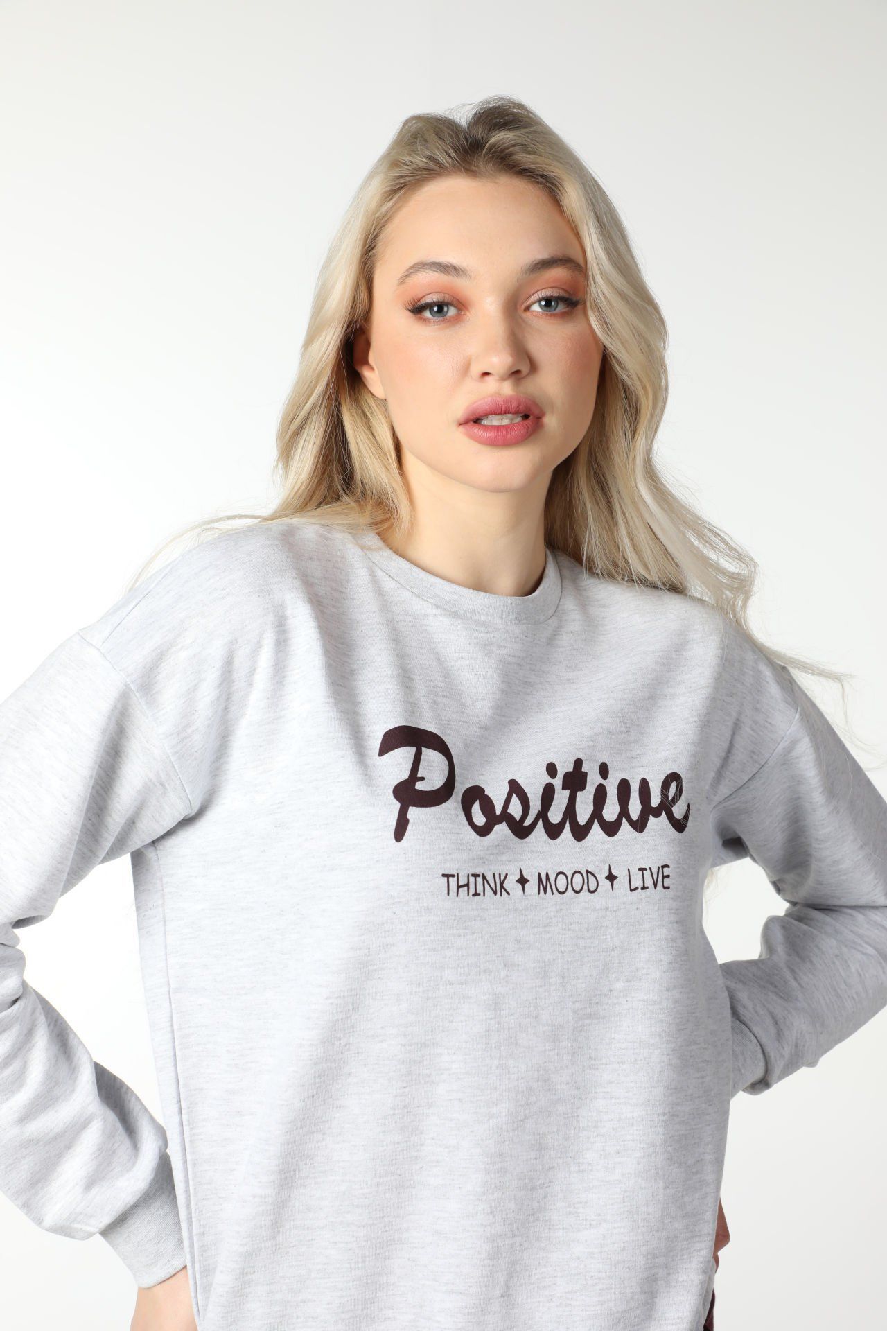 Kadın Bisiklet Yaka Regular Fit Baskılı Sweatshirt - Kar Melanj