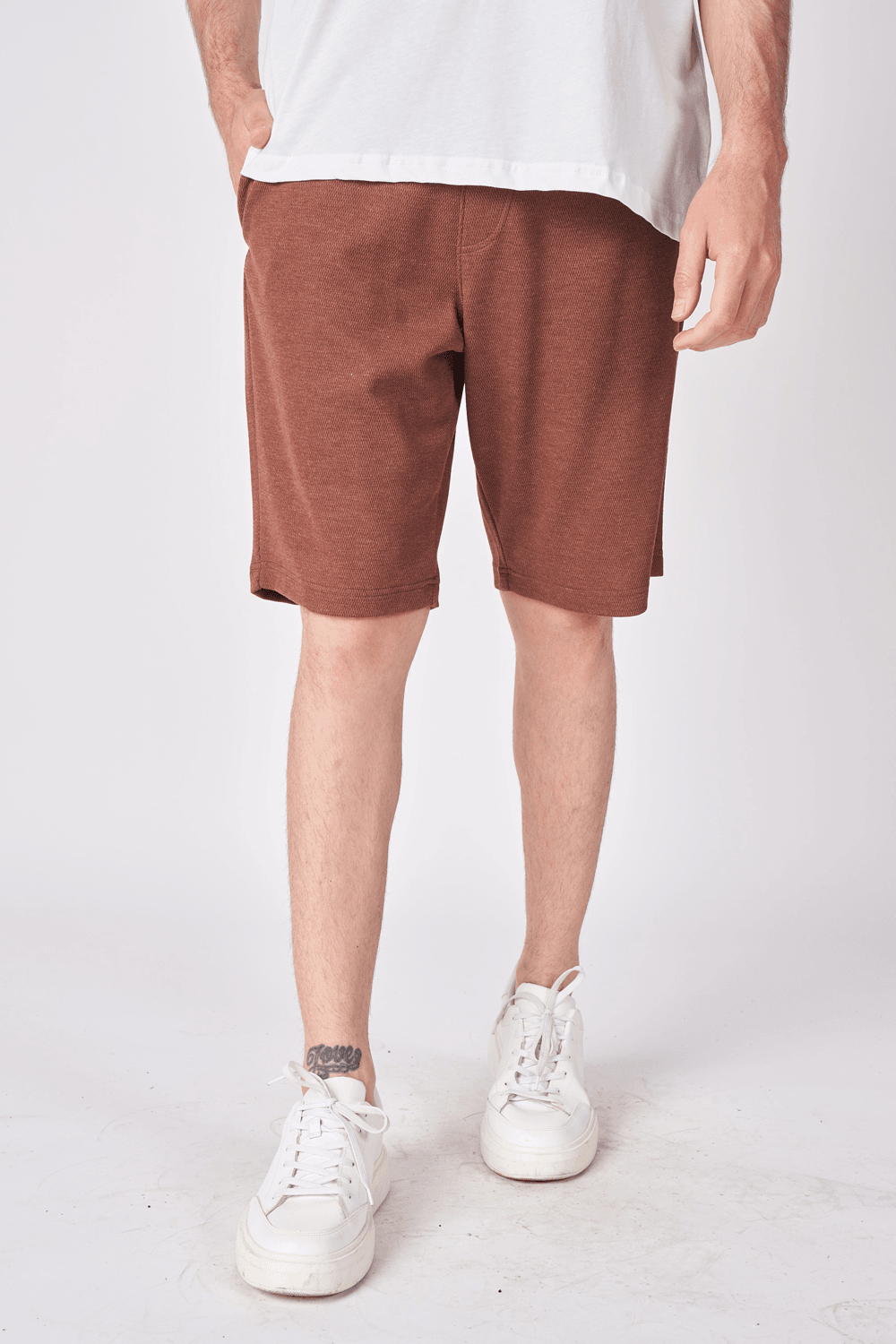 Erkek Beli Lastikli Cepli Dokulu Regular Fit Bermuda - KAHVE
