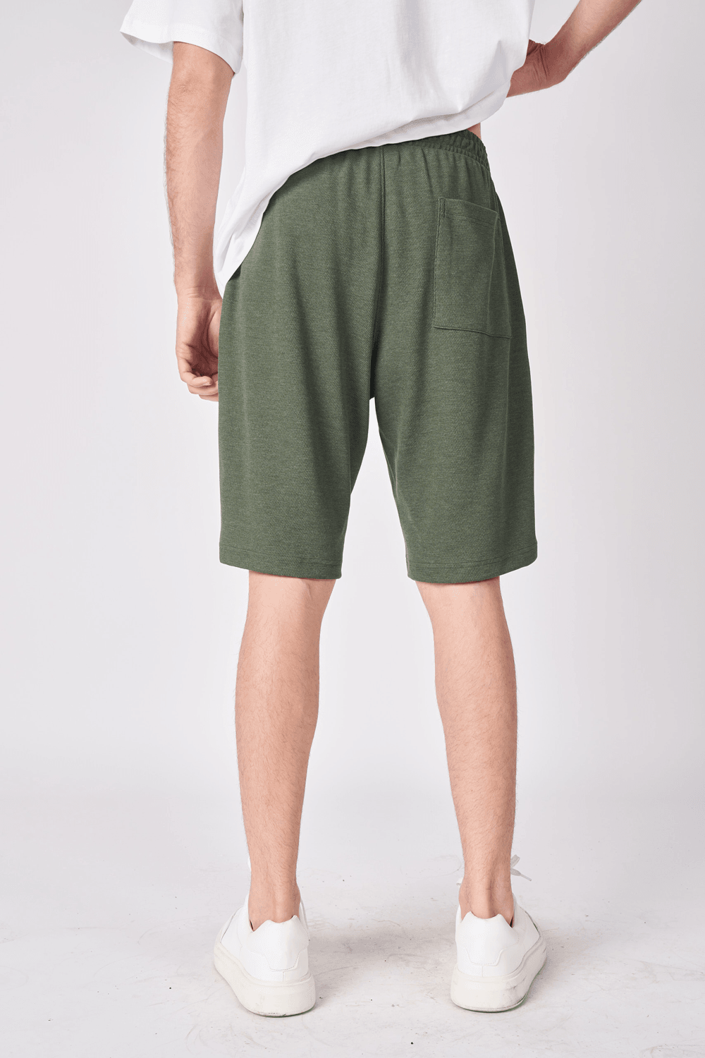 Erkek Beli Lastikli Cepli Dokulu Regular Fit Bermuda - Haki