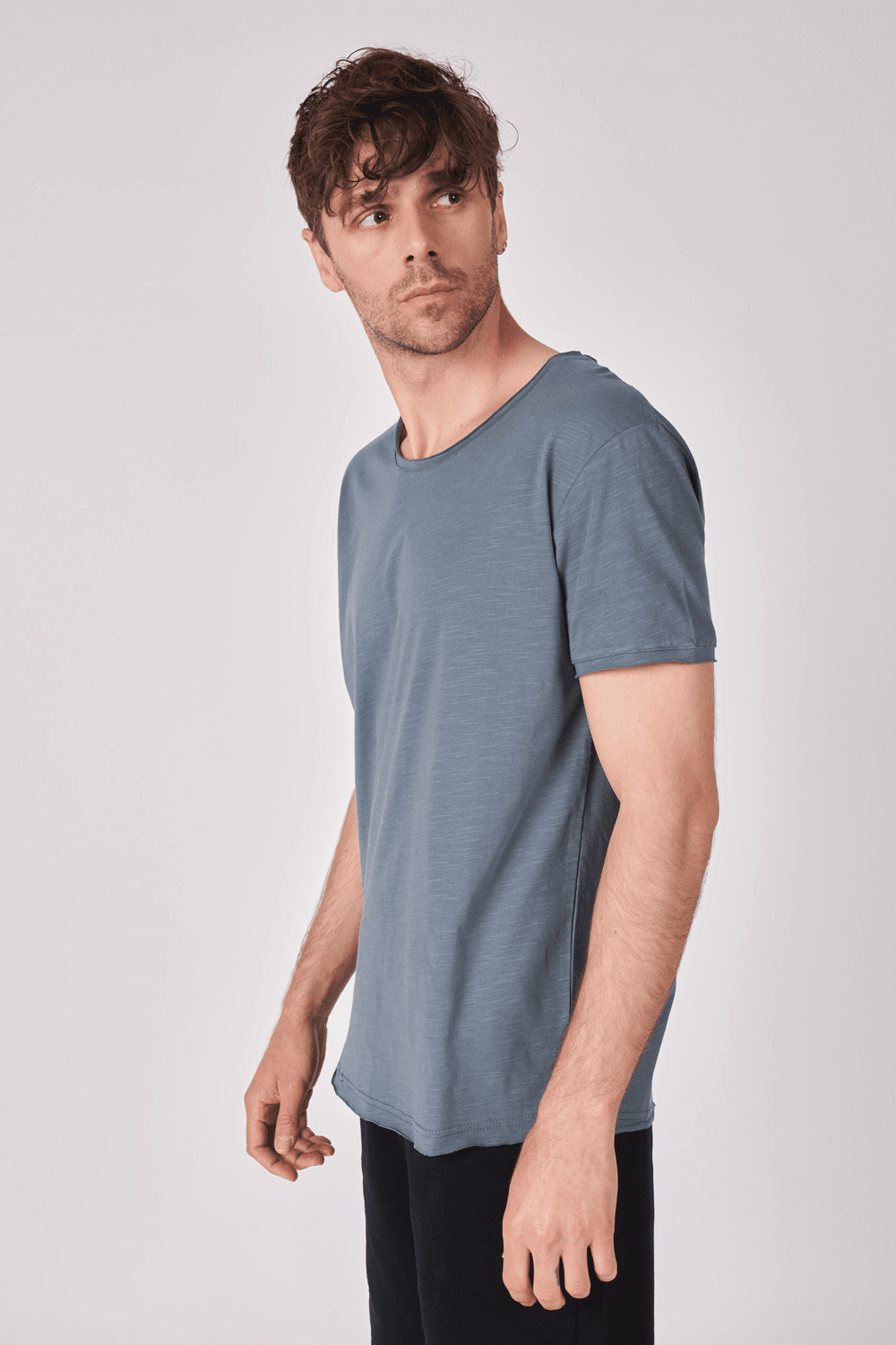 Erkek Kayık Yaka Kısa Kollu Regular Fit Basic Tişört
