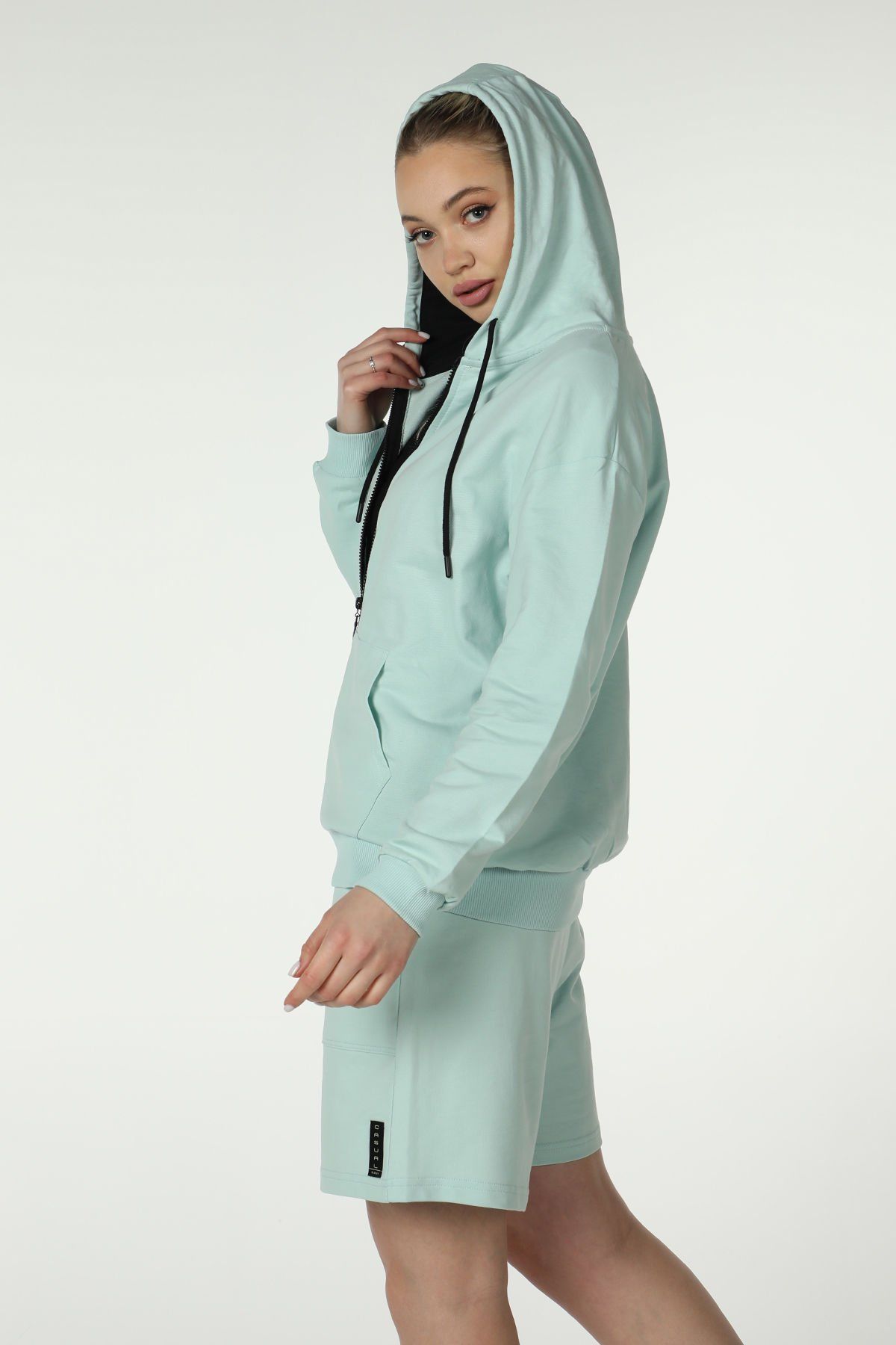 Kadın Kapüşonlu Fermuarlı Oversıze Sweatshırt