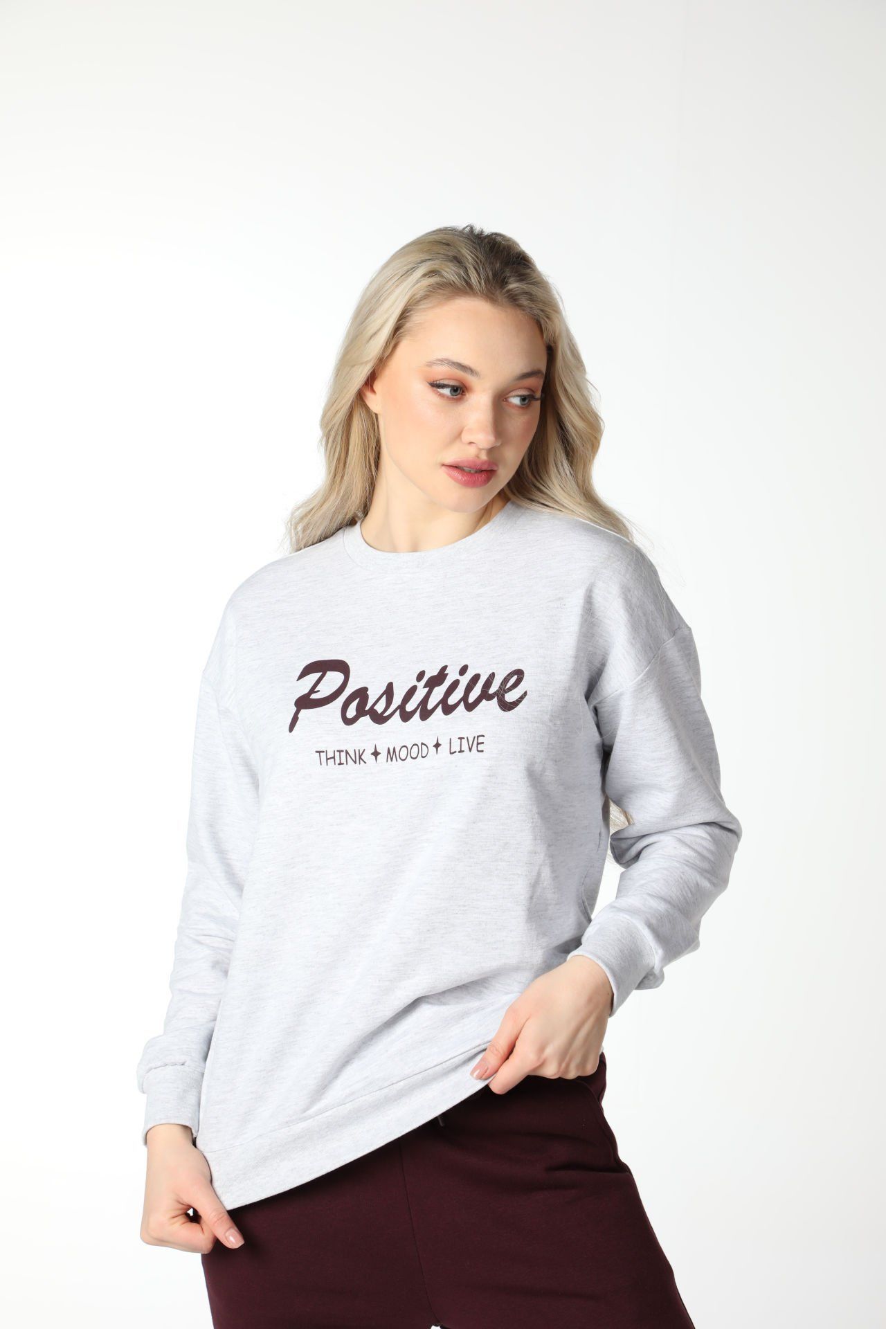 Kadın Bisiklet Yaka Regular Fit Baskılı Sweatshirt - Kar Melanj