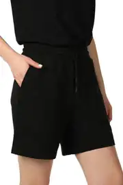 Siyah