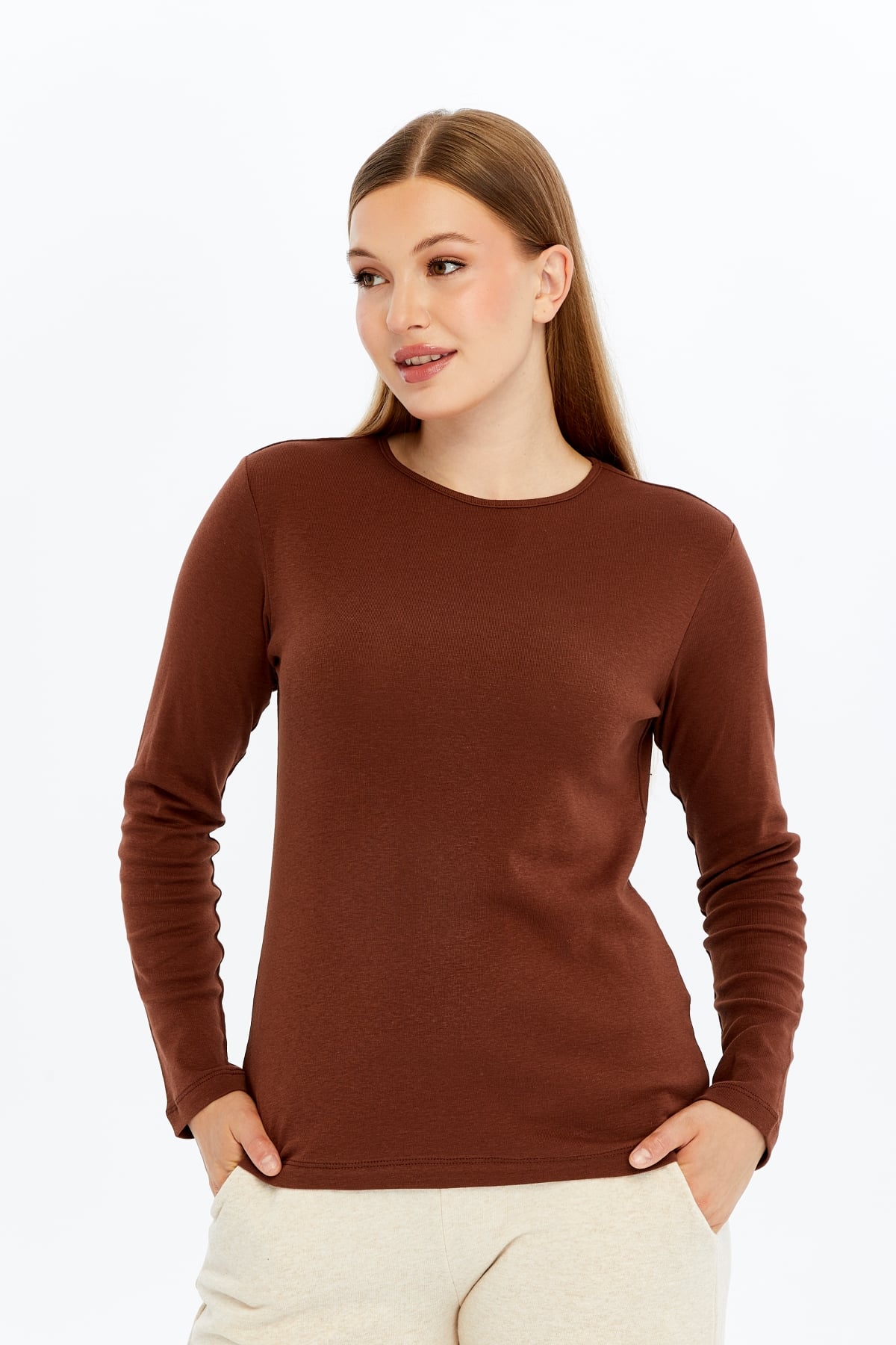 Kadın Bisiklet Yaka Uzun Kollu Regular Fit Basic Tişört - KOYU KAHVE