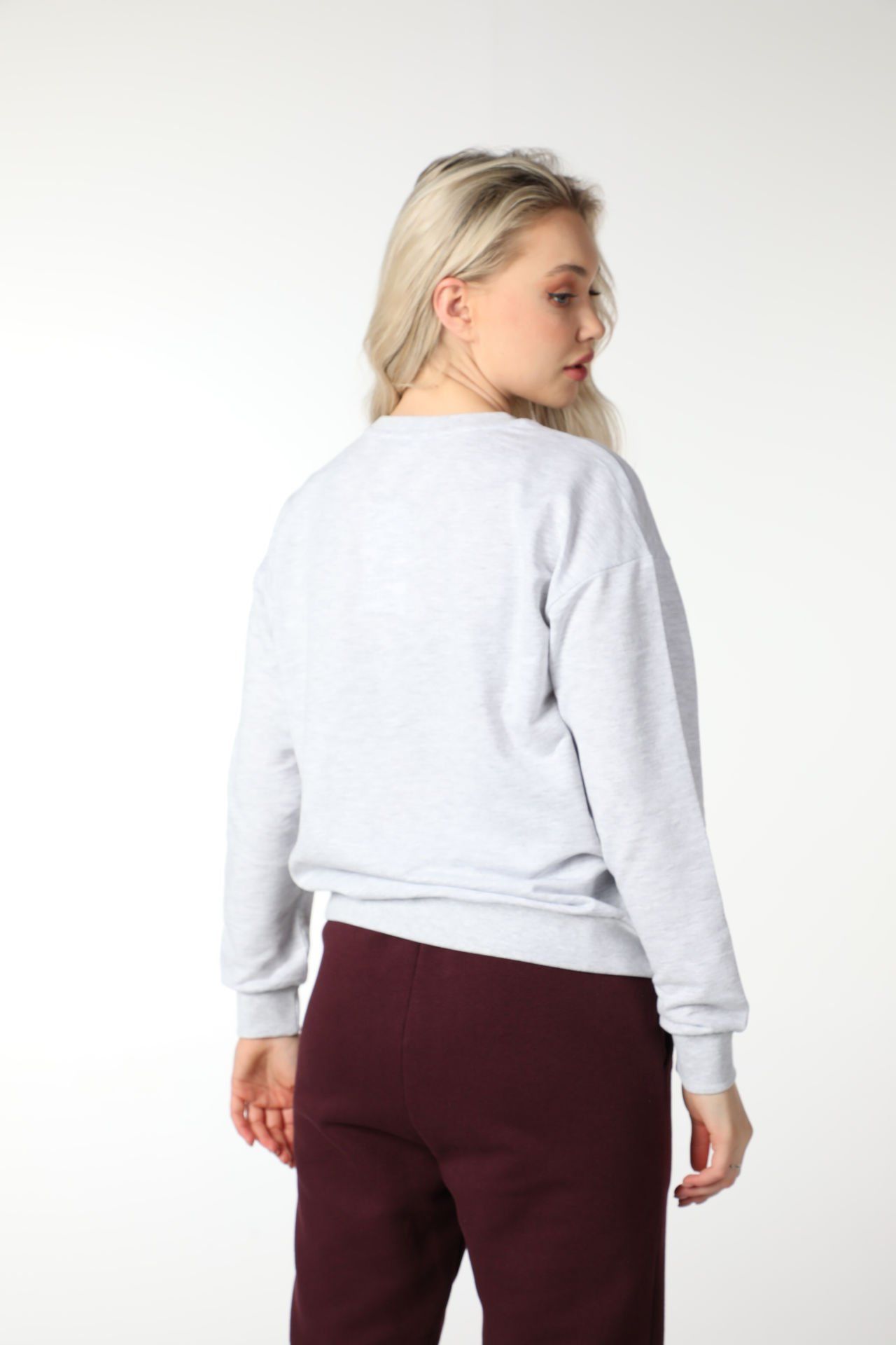 Kadın Bisiklet Yaka Regular Fit Baskılı Sweatshirt - Kar Melanj