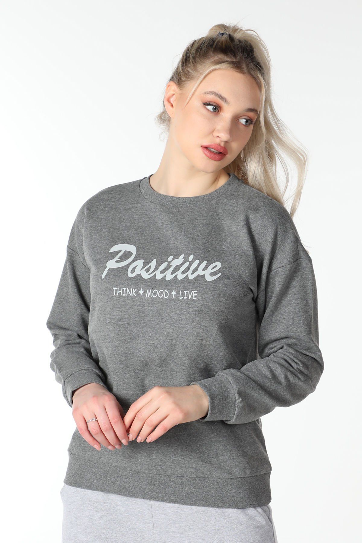 Kadın Bisiklet Yaka Regular Fit Baskılı Sweatshirt - Koyu Gri