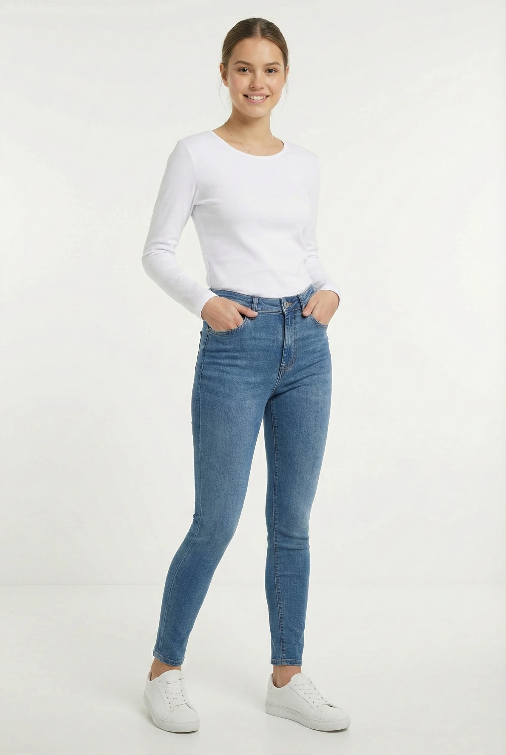 Kadın Bisiklet Yaka Uzun Kollu Regular Fit Basic Tişört - Beyaz