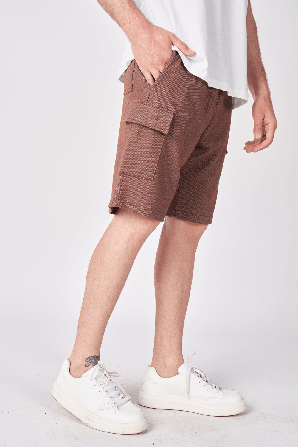 Erkek Kargo Cepli Jakarlı Regular Fit Bermuda - KAHVE