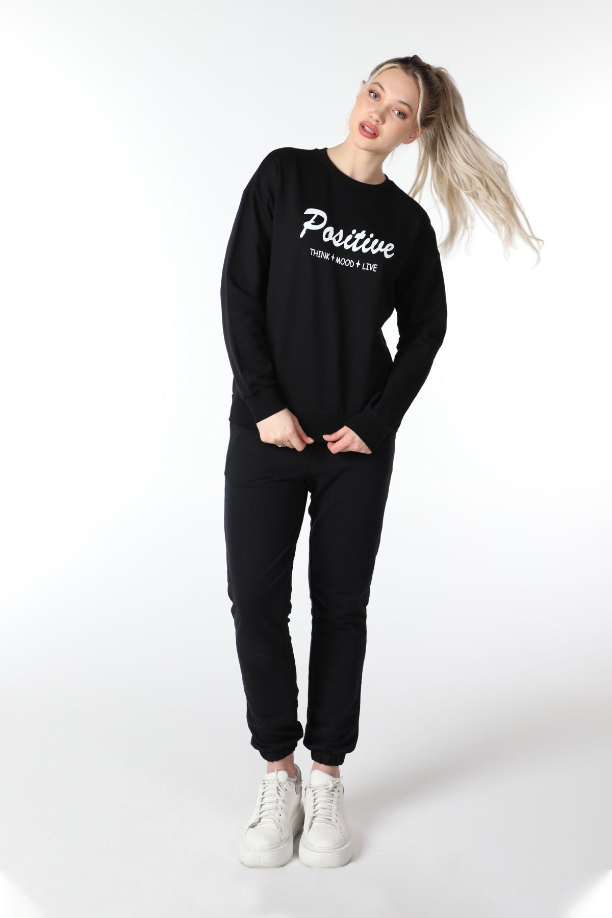 Kadın Bisiklet Yaka Regular Fit Baskılı Sweatshirt - Siyah