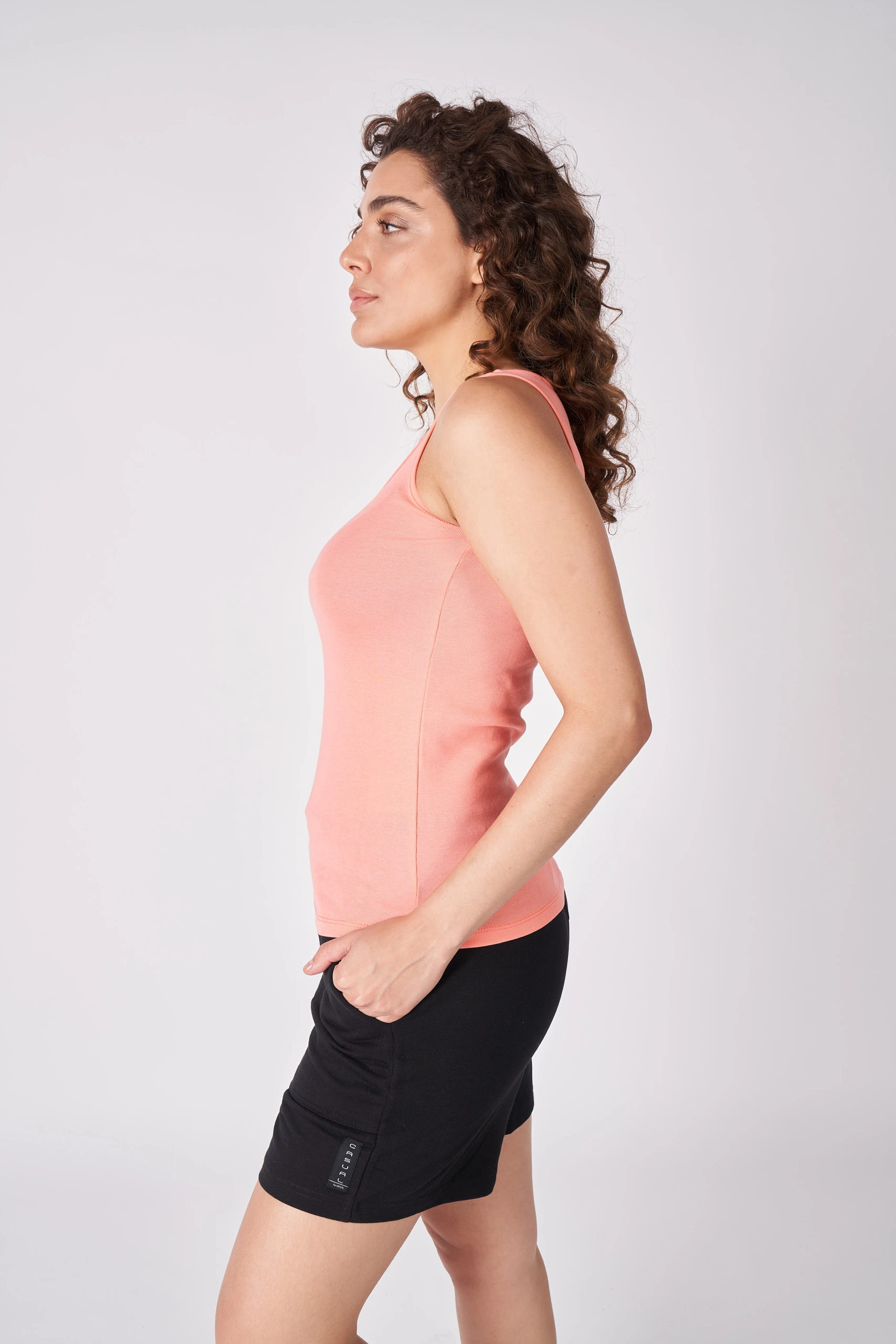 Kadın U Yaka Sıfır Kol Regular Fit Basic Geniş Askılı Tişört - Mercan