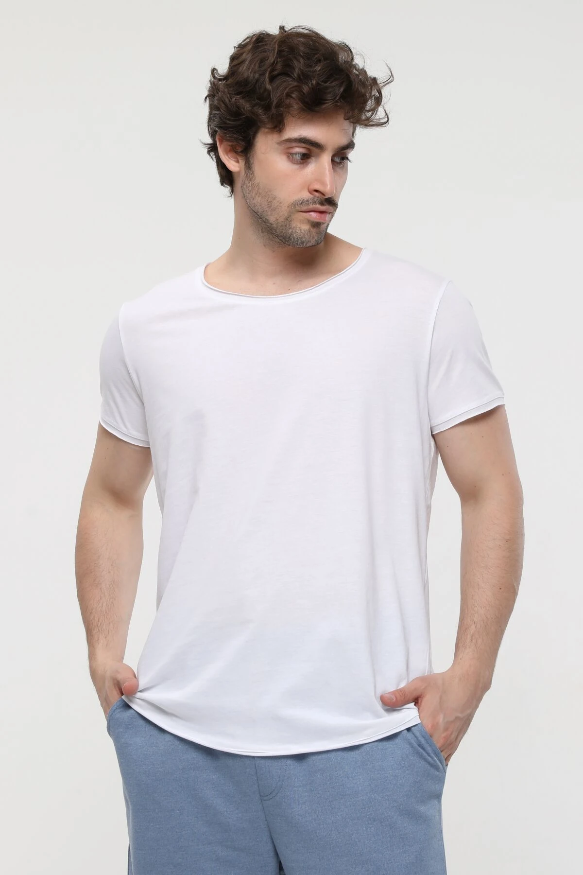 Erkek Kayık Yaka Kısa Kollu Regular Fit Basic Tişört - Beyaz