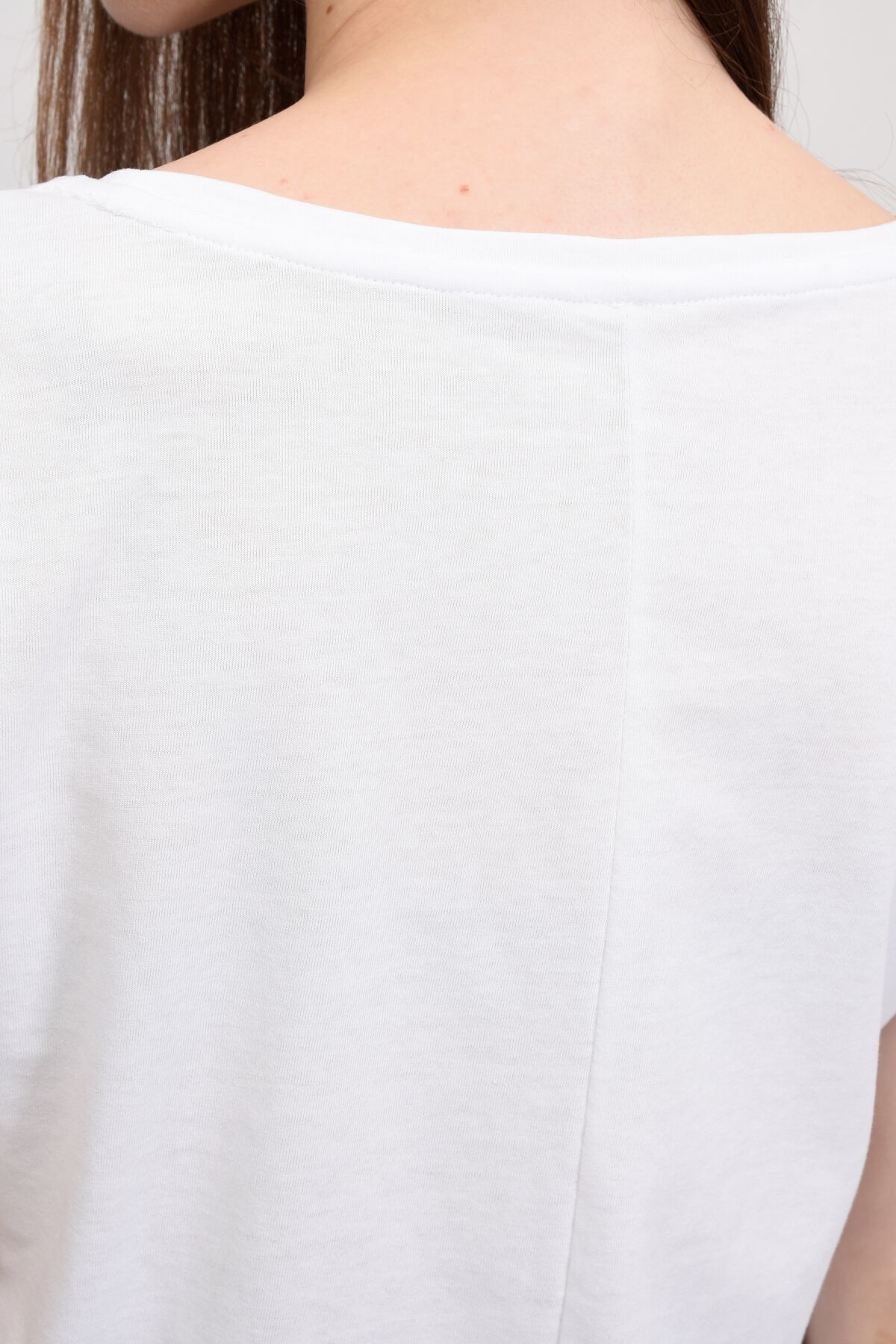 Kadın Bisiklet Yaka Kısa Kollu Regular Fit Baskılı Tişört - BEYAZ