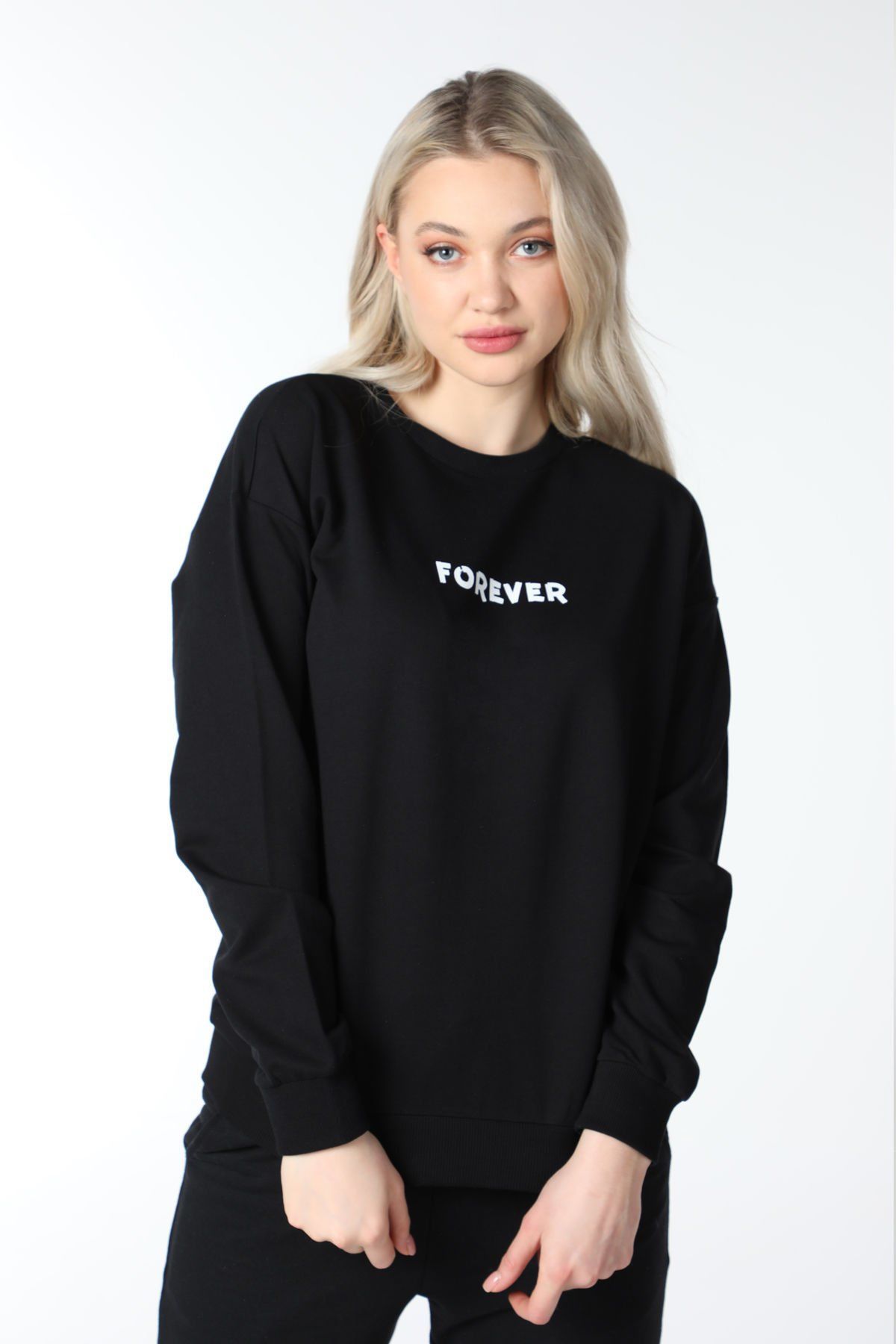 Kadın Bisiklet Yaka Regular Fit Baskılı Sweatshirt - Siyah