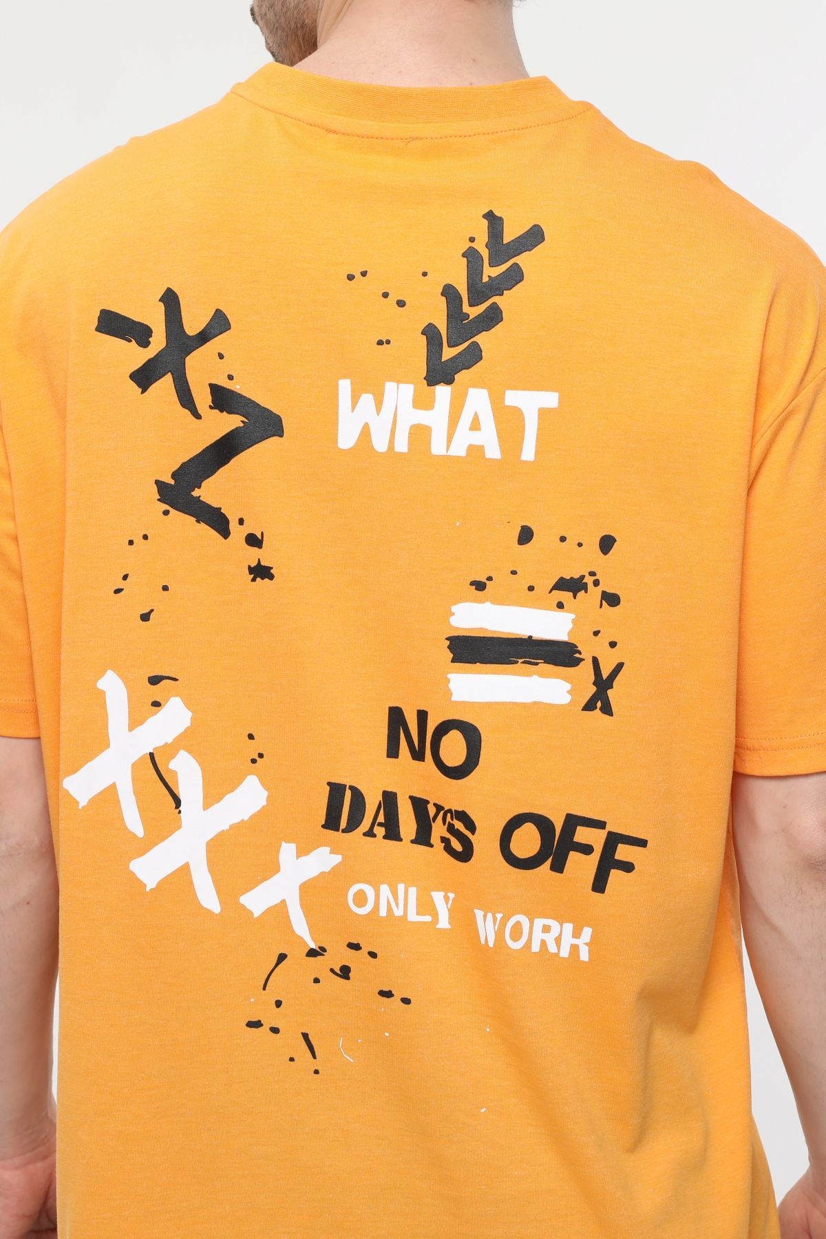 Erkek Bisiklet Yaka Kısa Kollu Oversize Fit Baskılı Tişört - Rufus - Oranj