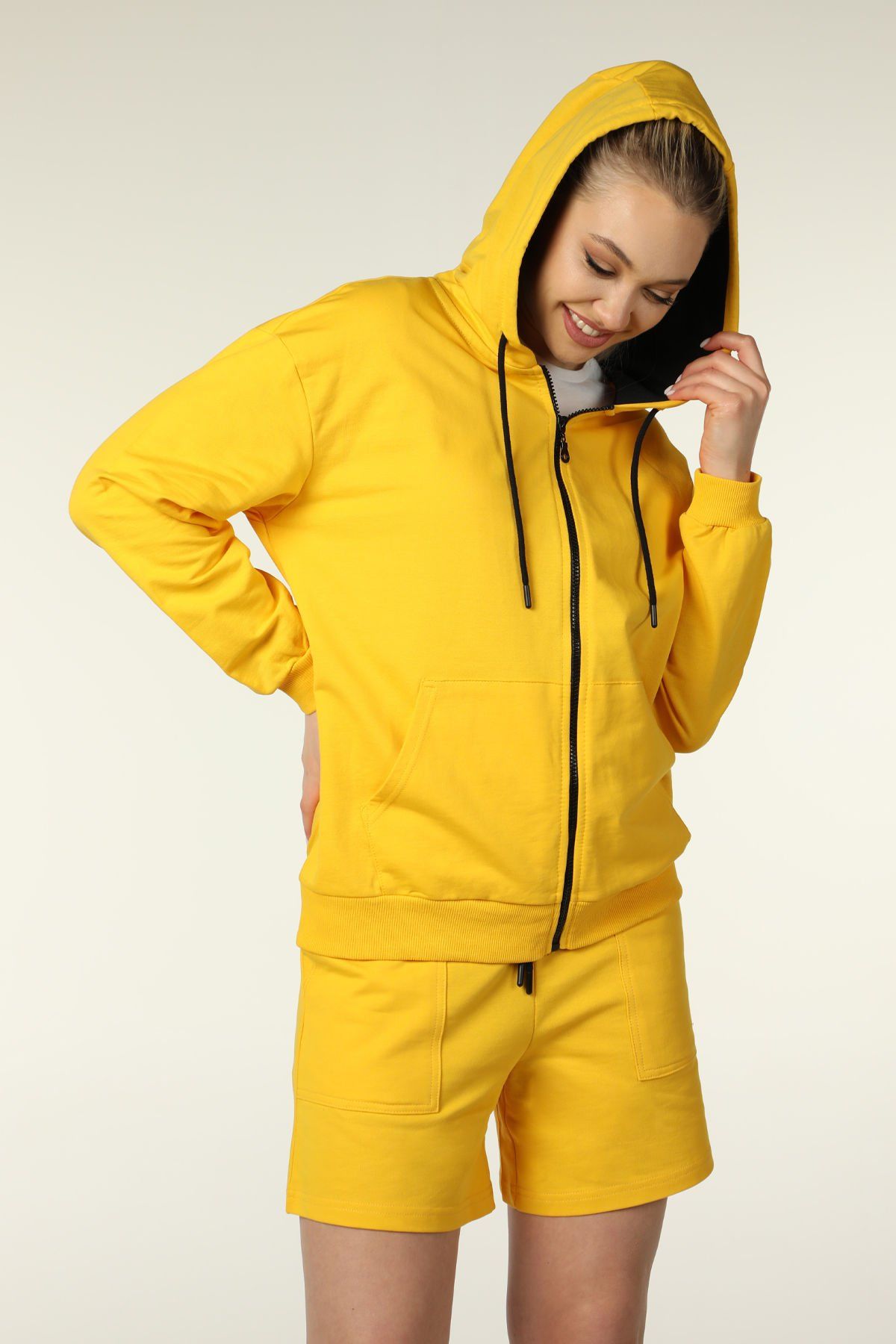 Kadın Kapüşonlu Fermuarlı Oversıze Sweatshırt - Sarı