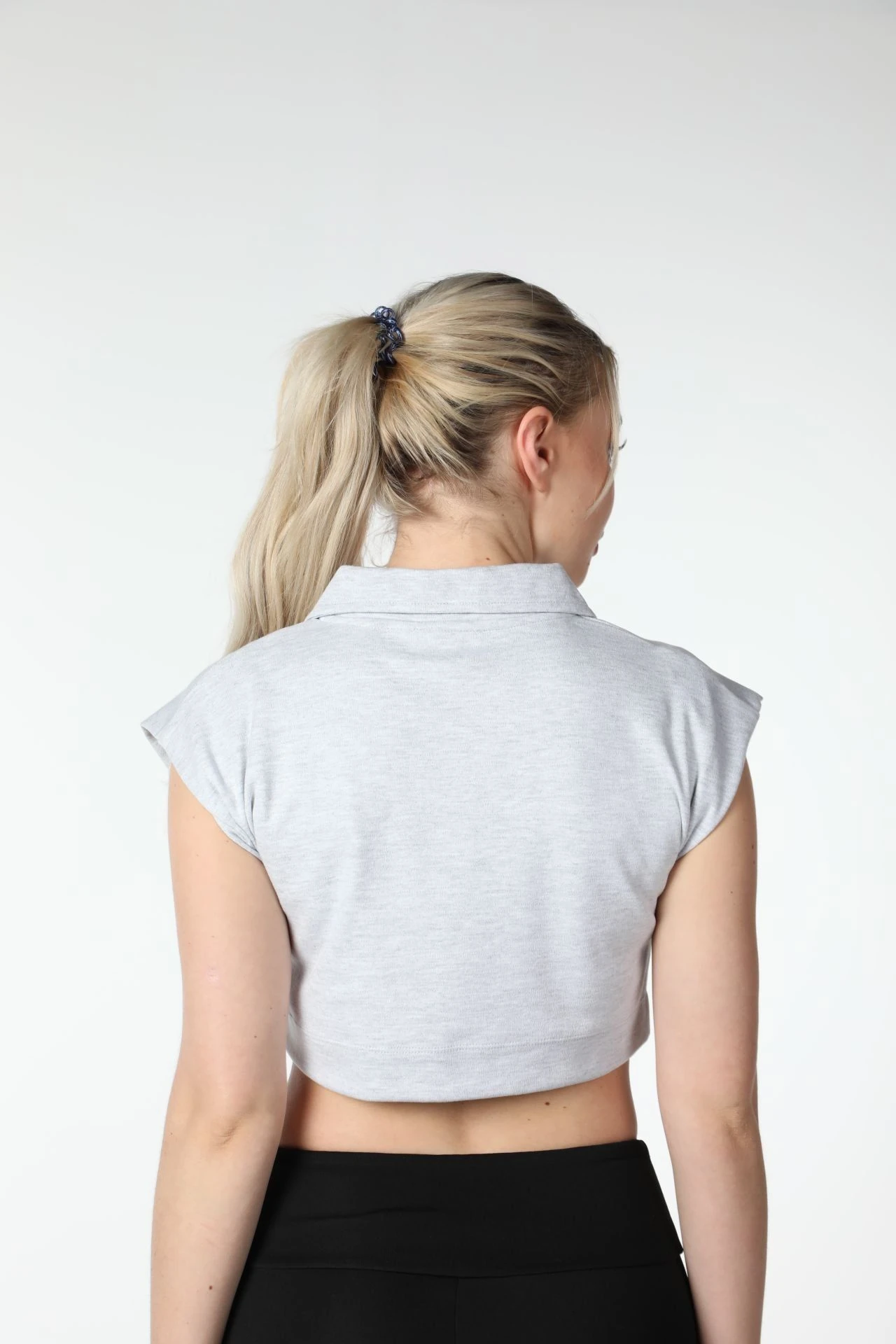 Kadın Polo Yaka Regular Fit Basic Crop - Gri