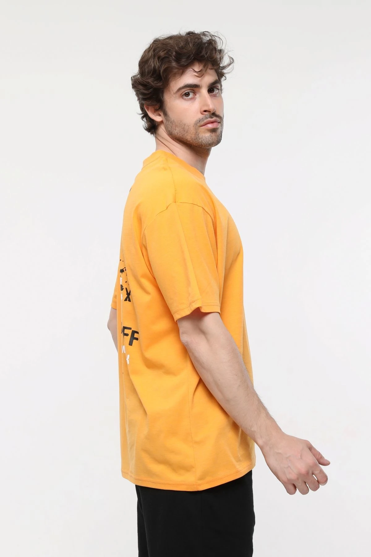 Erkek Bisiklet Yaka Kısa Kollu Oversize Fit Baskılı Tişört - Rufus - Oranj