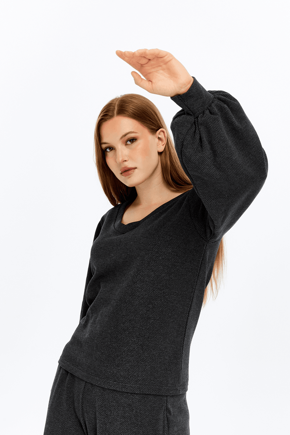 Kadın V Yaka Balon Kol Regular Fit Basic Bluz - Antrasit