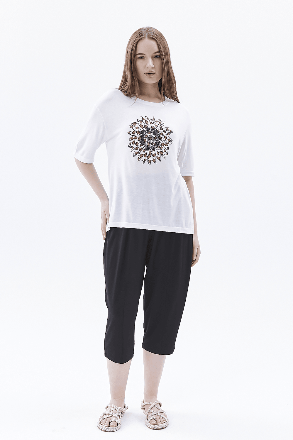 Kadın Bisiklet Yaka Kısa Kollu Regular Fit Baskılı Tişört