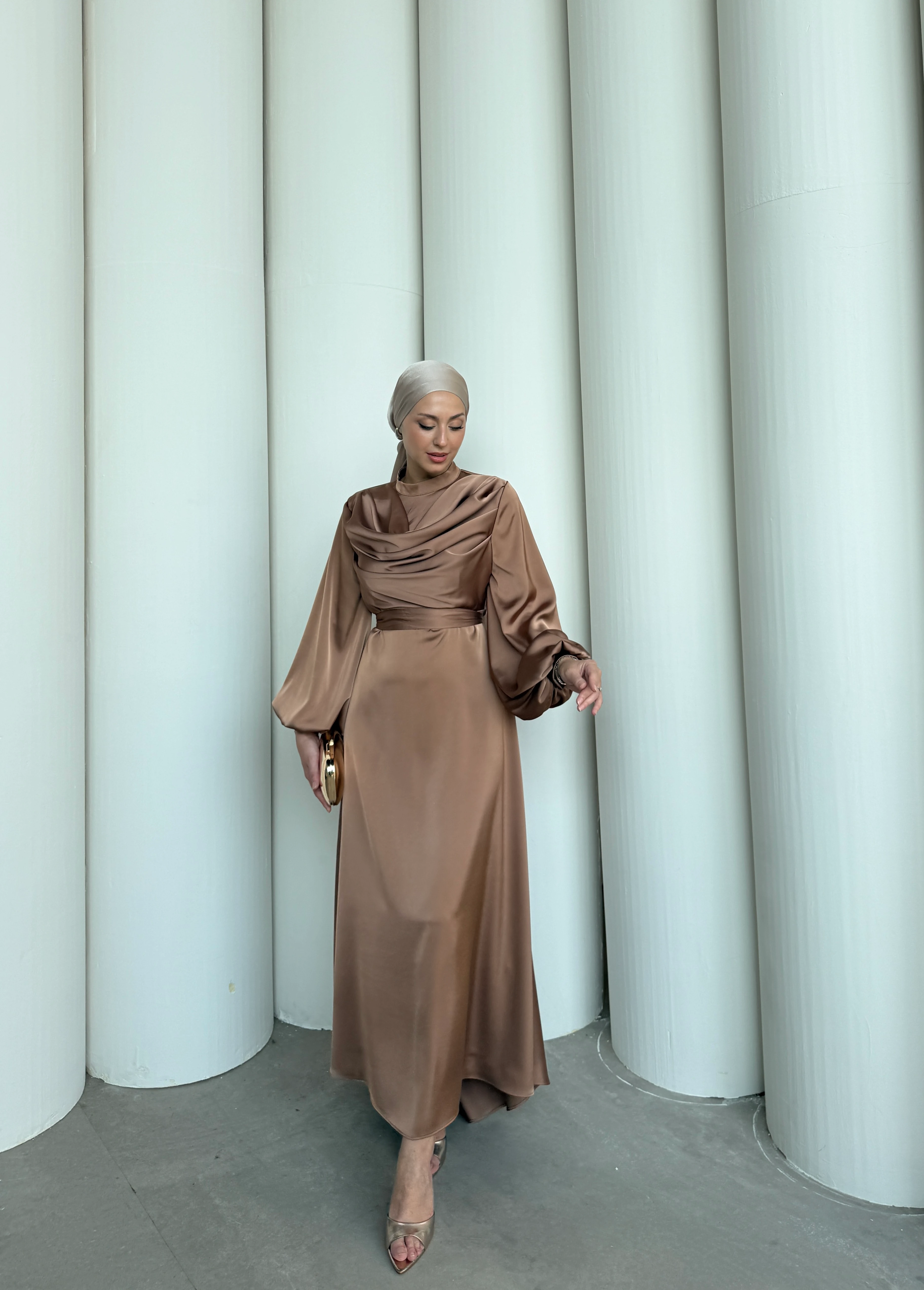 AYSA SATEN ELBİSE - Açık Kahve