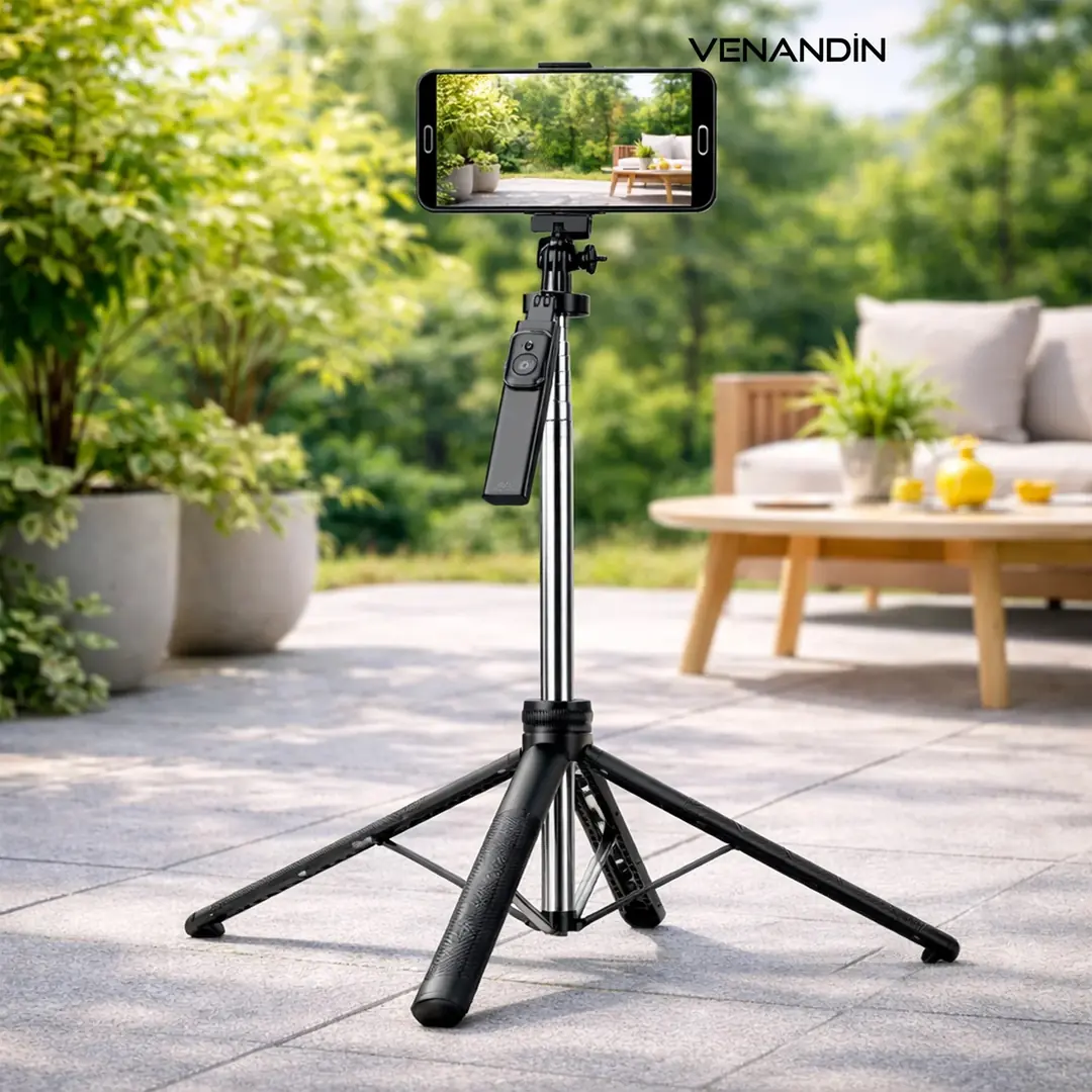 C19 Selfie Tripod 3
