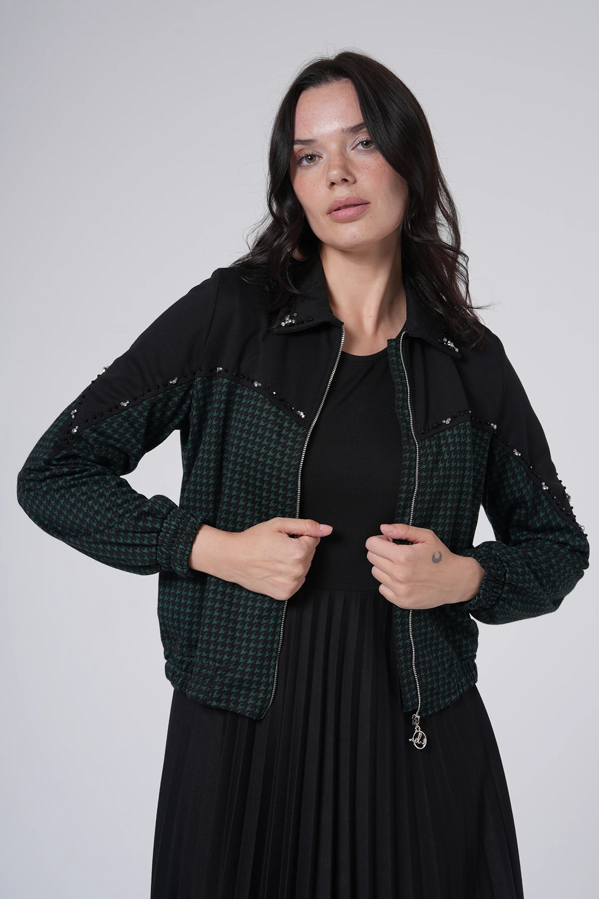 Desenli Fermuarlı Ceketli Pileli Takım