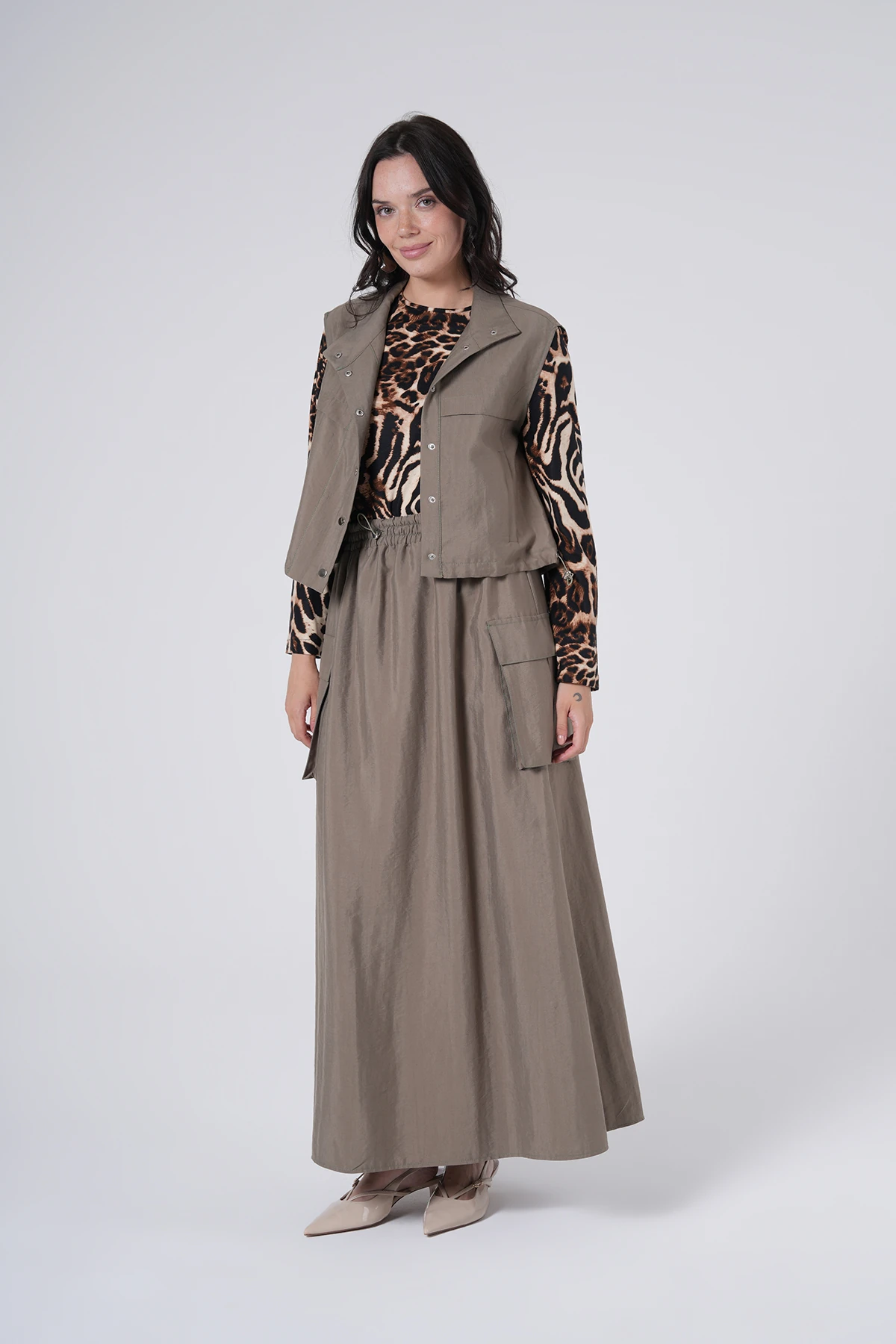 Cepli Yelek Detaylı Uzun Etek Takım main variant image