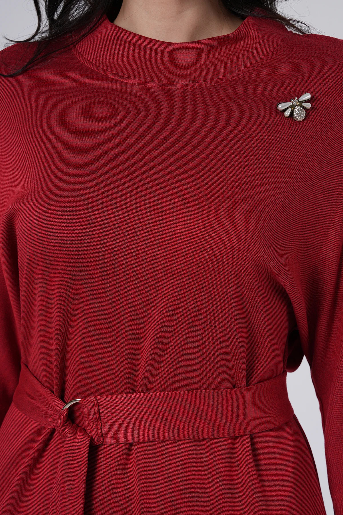 Arka Düğme Detaylı Kemerli Uzun Elbise