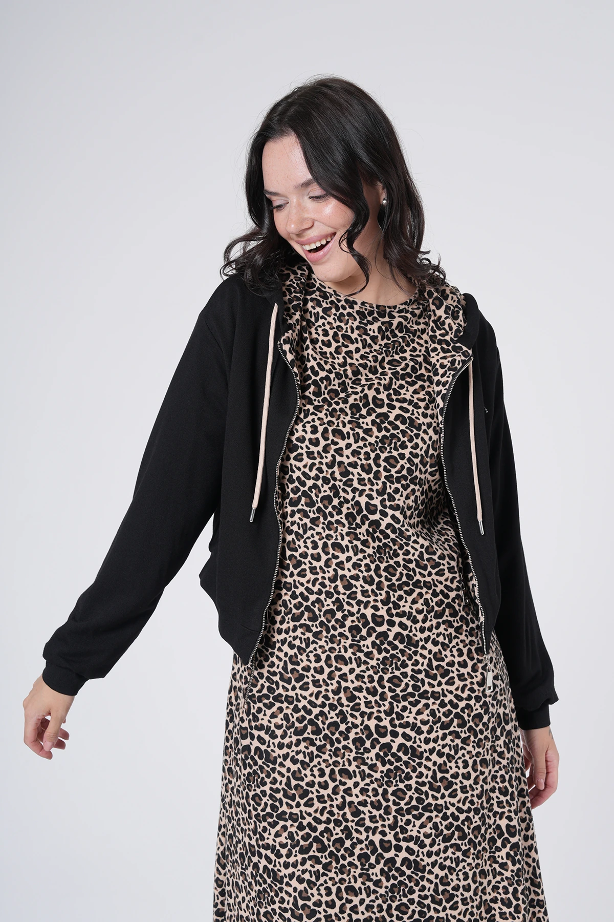 Kapüşonlu Leopar Desenli Elbise Takımı main variant image