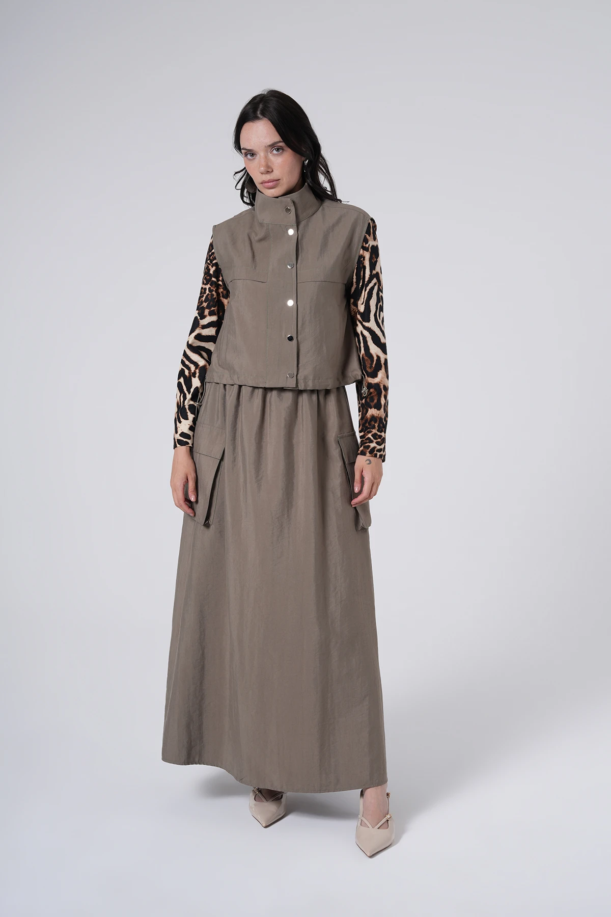 Cepli Yelek Detaylı Uzun Etek Takım