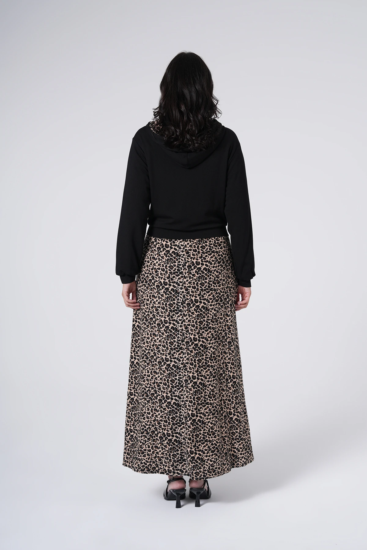 Kapüşonlu Leopar Desenli Elbise Takımı