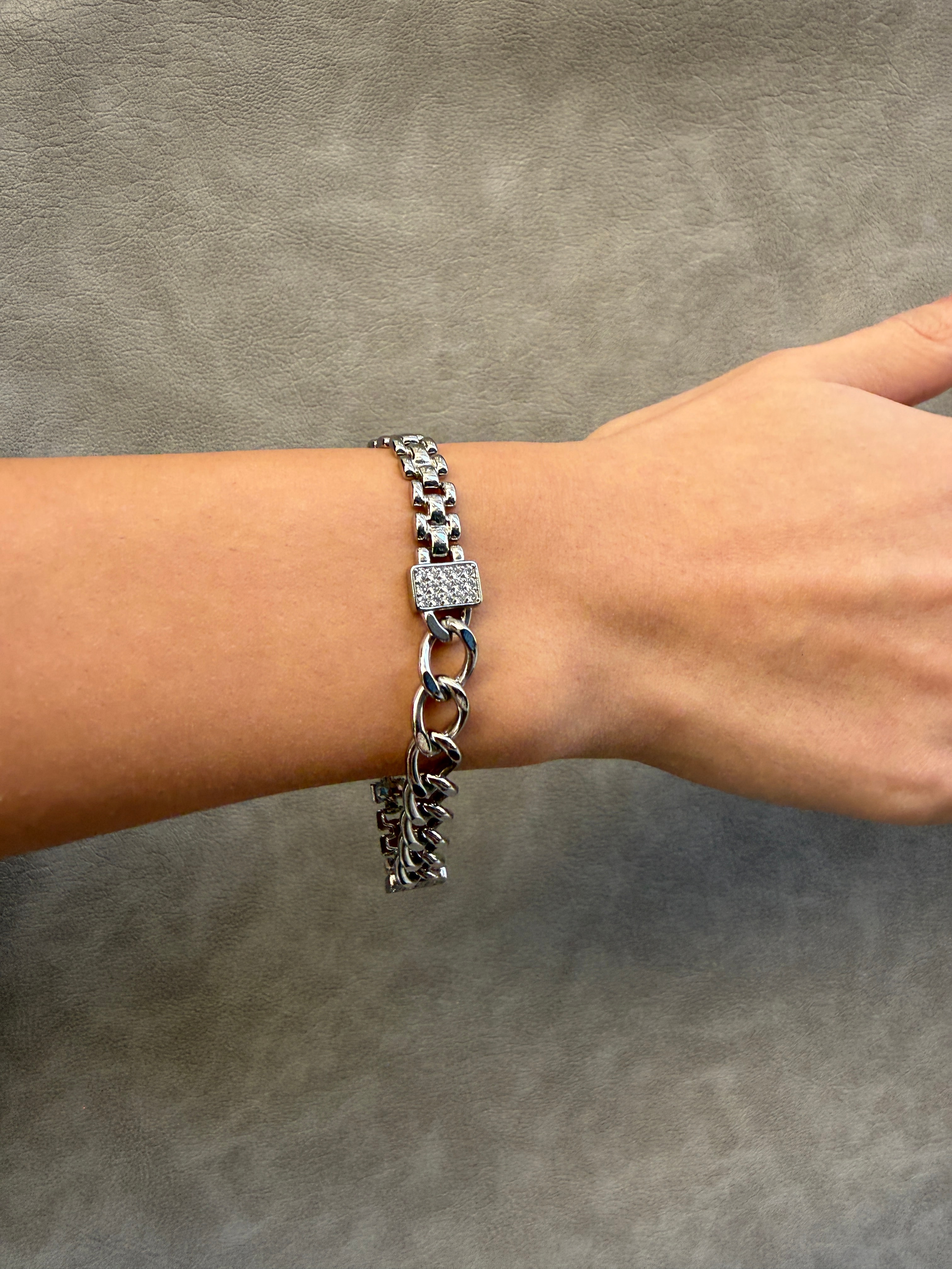 Çift Dizilim Zirkon Taşlı Bileklik