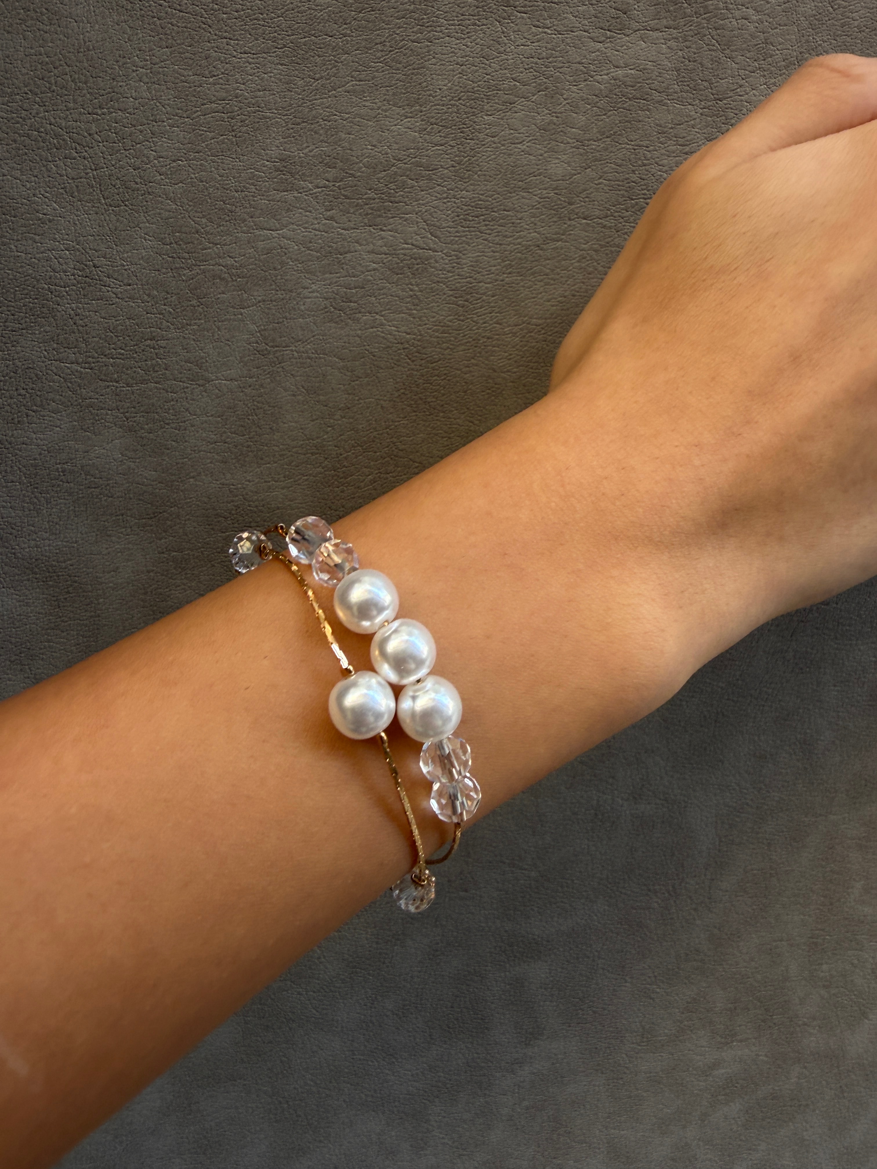 İnci ve Küre Detaylı Tel Bileklik