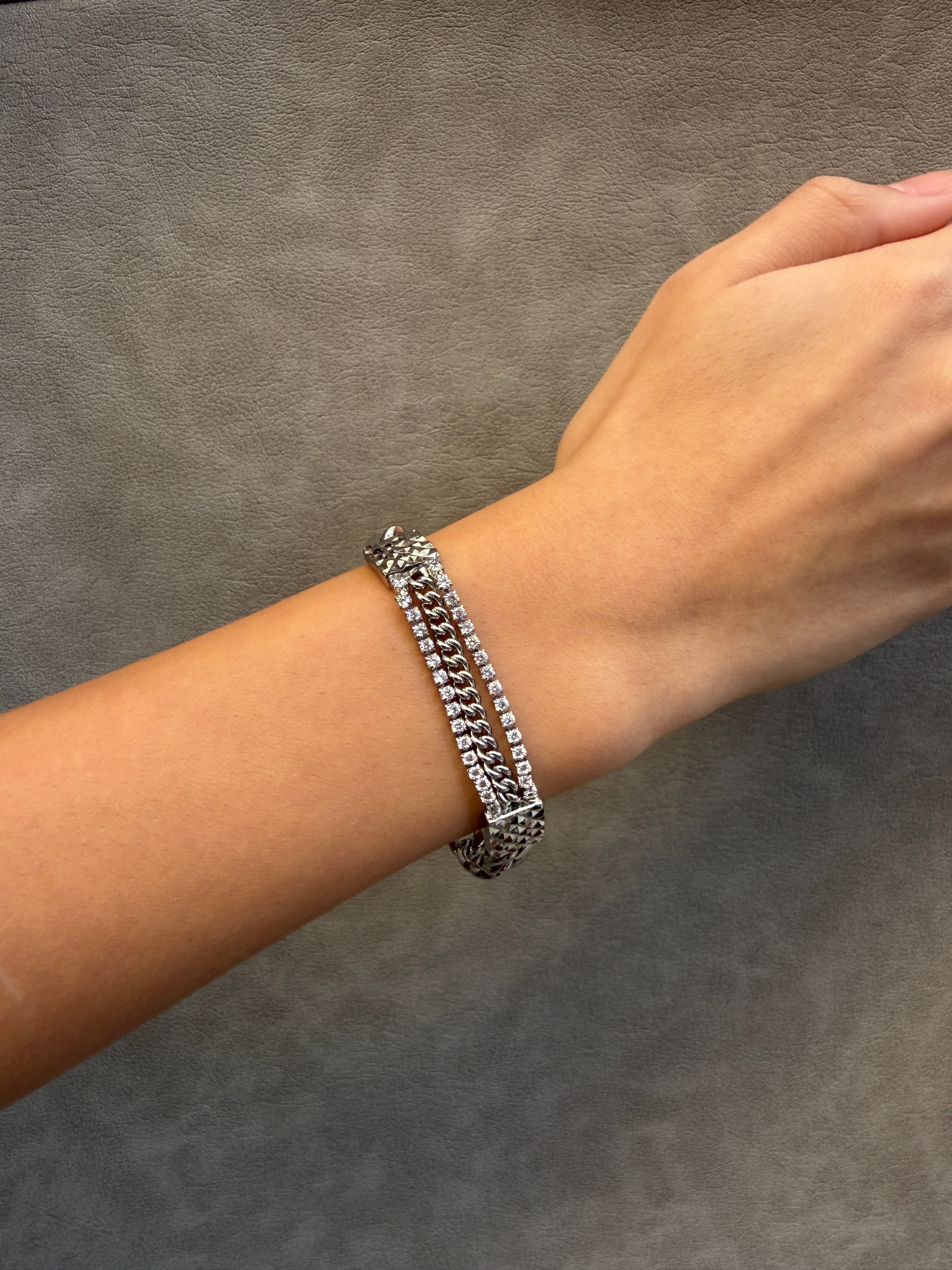 Çift Sıra Zirkon Taşlı Zincir Bileklik