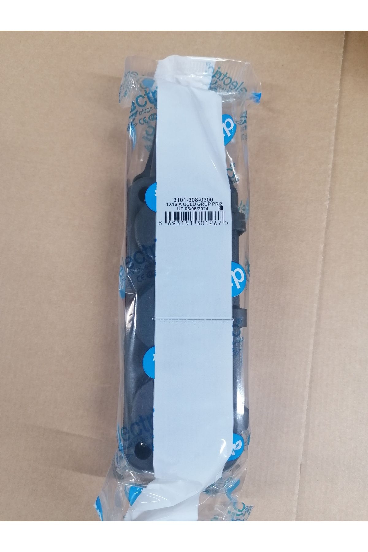 3101-308-0300 1x16 üçlü kauçuk grup priz TP