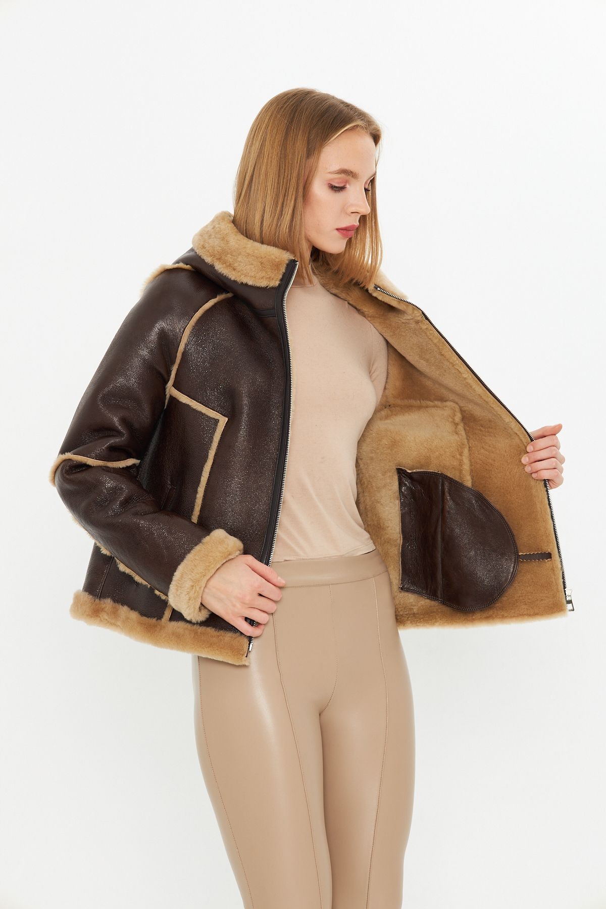 Hakiki Deri Kapüşonlu Oversize Kadın Mont - İçi Kürklü - Kahverengi 65 cm - 115522