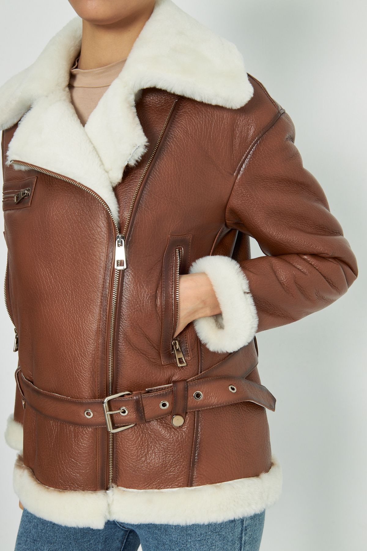 Deri ve Kürk Kadın Kaban - 77 cm, Taba Rengi, Kemerli, Oversize - 106322