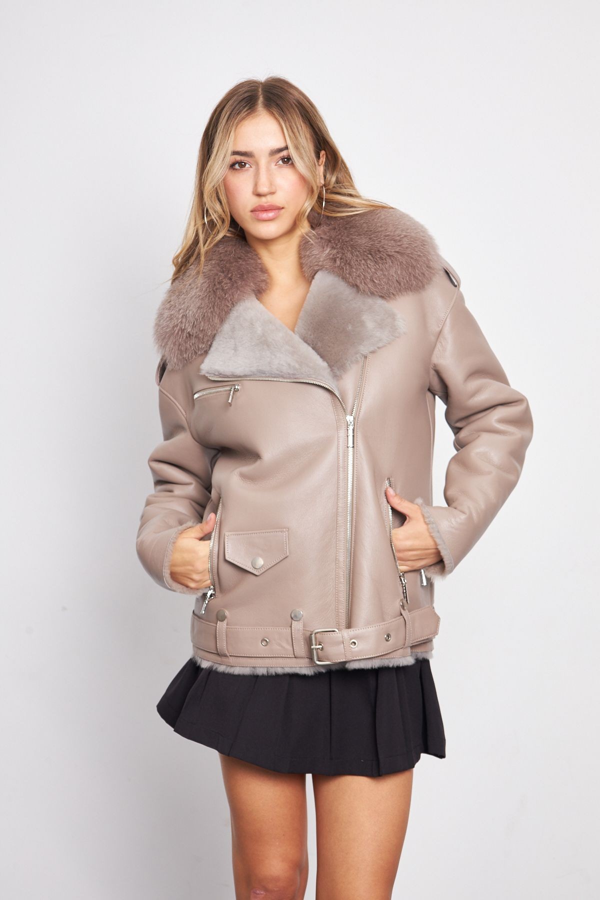 Kadın Vizon Deri Mont - 73 cm, Hakiki Deri, İçi Kürklü, Kemerli, Oversize, Yakası Özel Kürklü