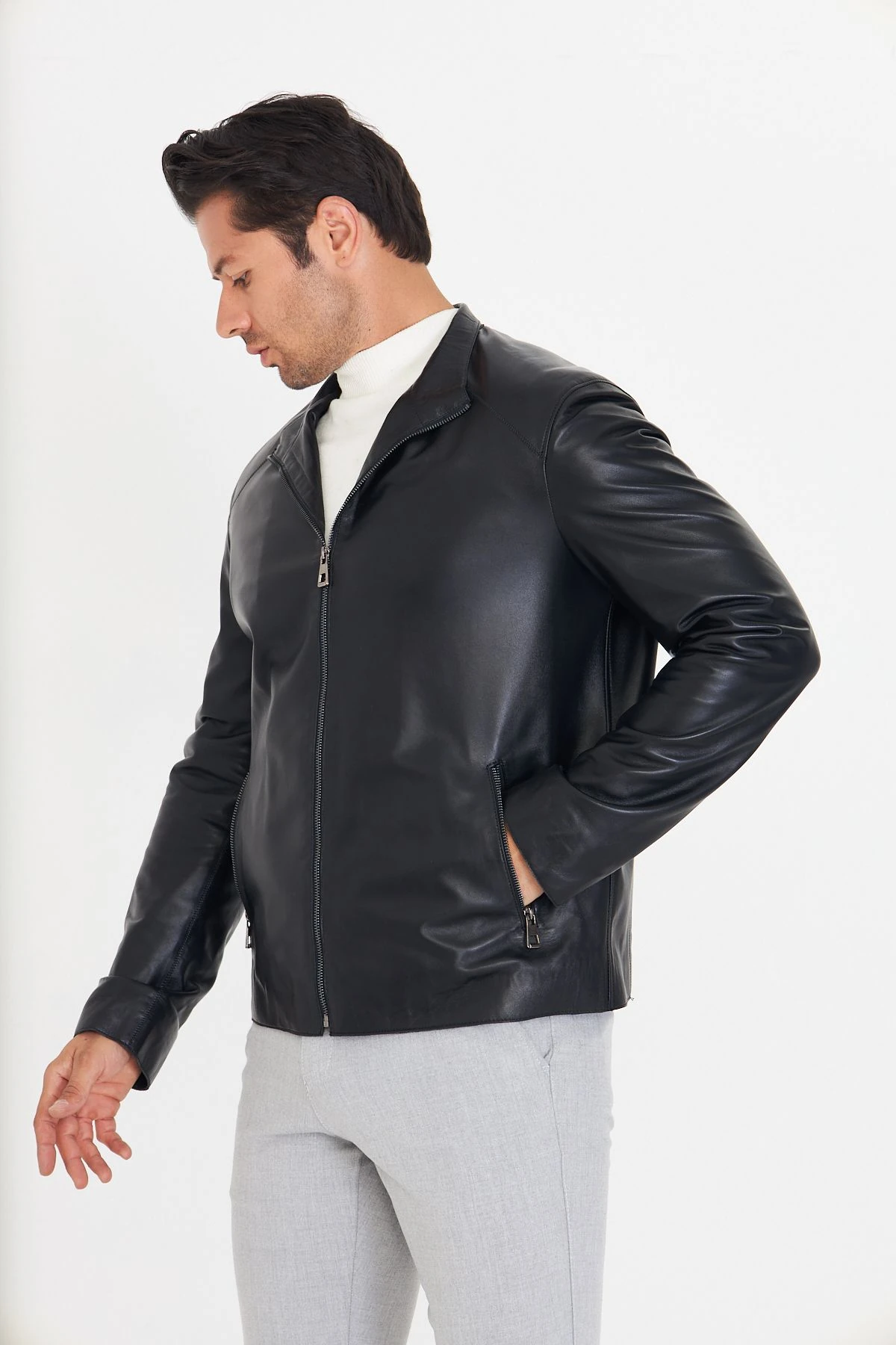 Erkek Hakiki Deri Ceket – Siyah, Dik Yaka, Fermuarlı, Astarlı, 70 cm - 506322