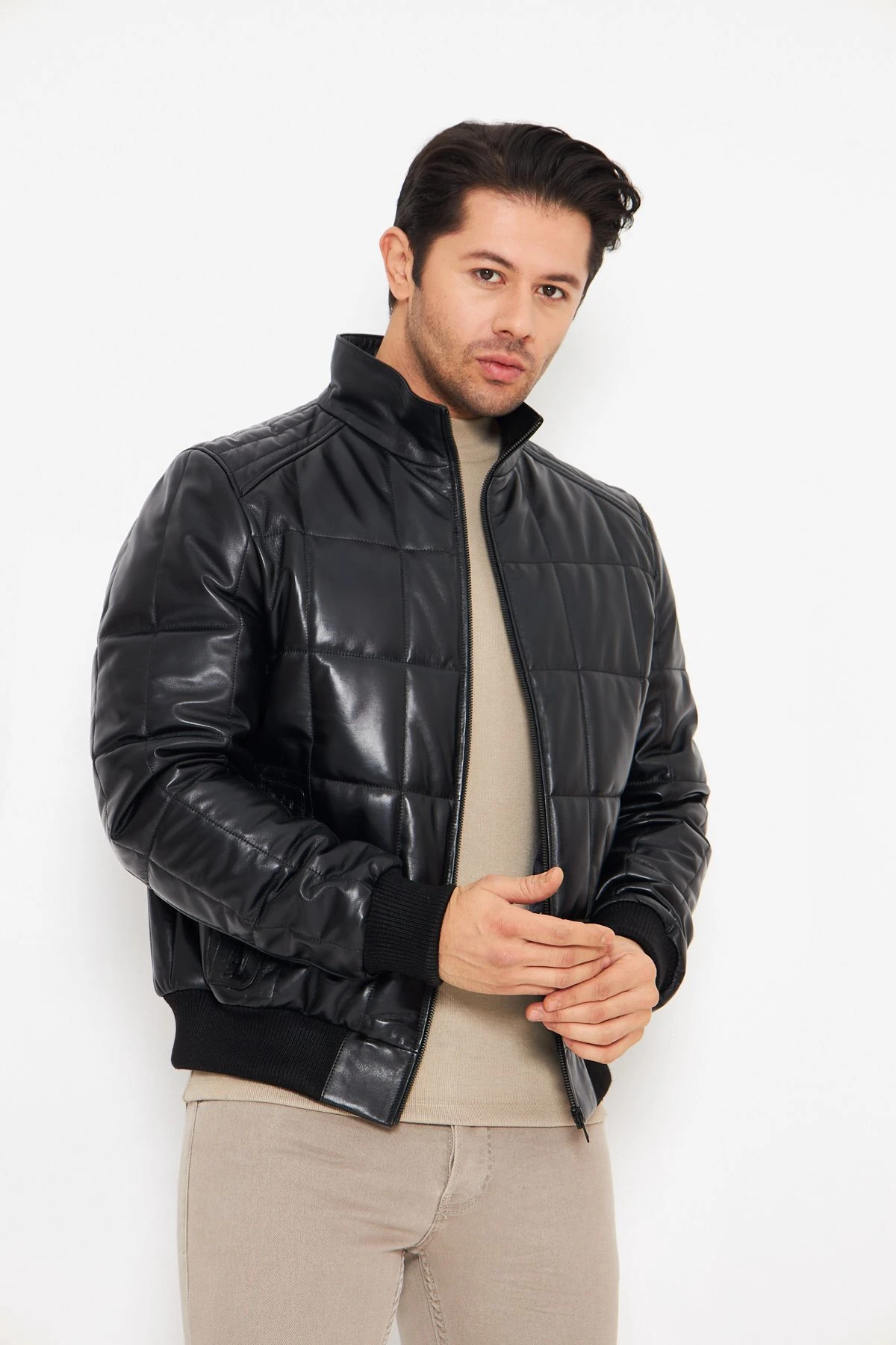 Erkek Hakiki Deri Şişme Mont - Siyah, 70 cm, Hakim Yaka, Fermuarlı, Soğuk Havaya Dayanıklı - 503622