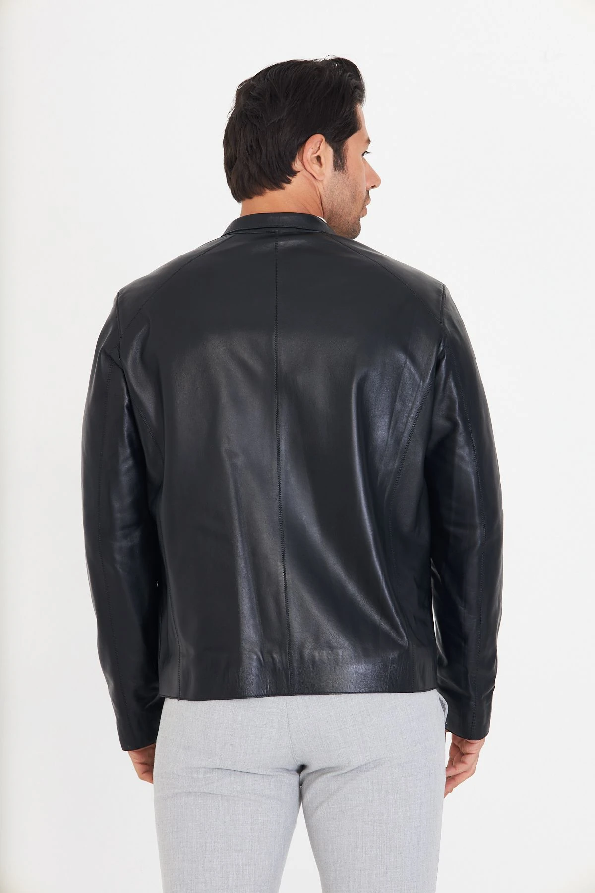 Erkek Hakiki Deri Ceket – Siyah, Dik Yaka, Fermuarlı, Astarlı, 70 cm - 506322