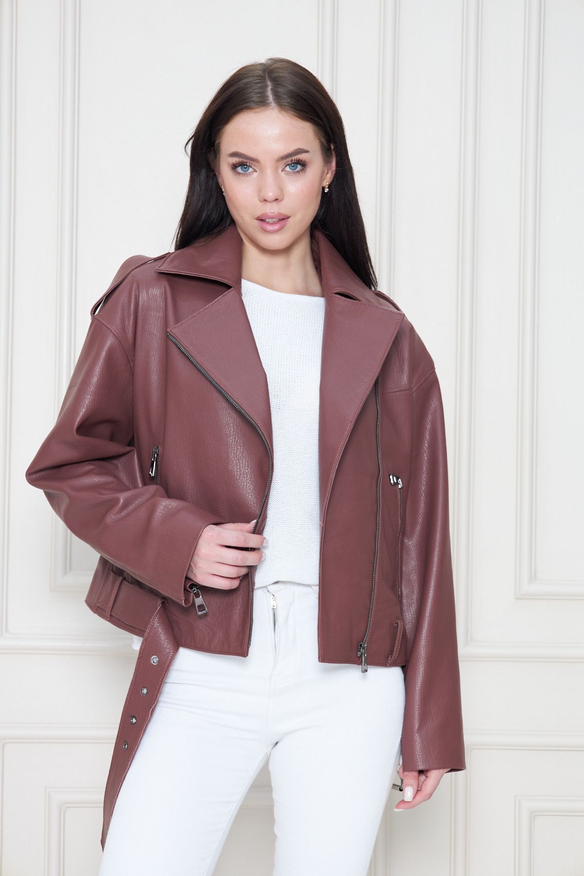 Kadın Hakiki Jumbo Deri Ceket – Biker Tarz, Kemerli, Oversize, Apoletli, 62 cm, Kahverengi - 117822