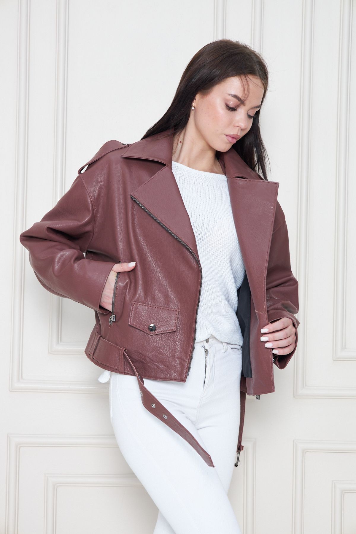 Kadın Hakiki Jumbo Deri Ceket – Biker Tarz, Kemerli, Oversize, Apoletli, 62 cm, Kahverengi - 117822